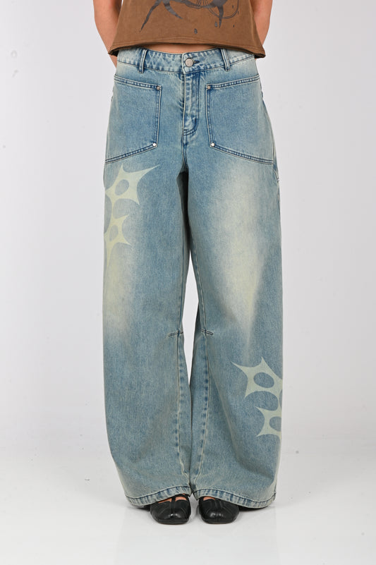 Arthur 'Slouchy' Spike Jeans in Worn Blue