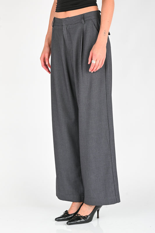 Arthur 'Slouchy' Pleat Pant in Grey Pinstripe