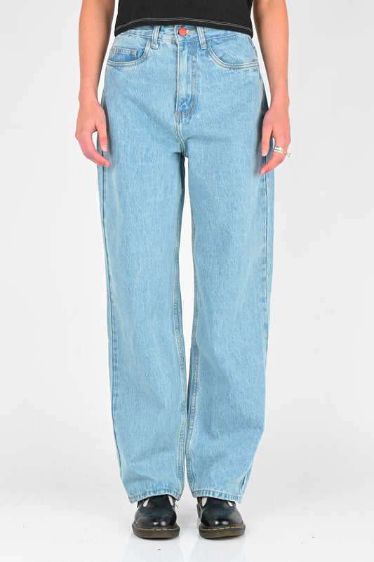BeWider 'Super Loose' Jeans in 90's Blue