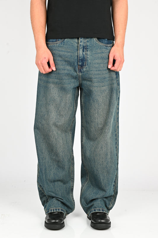 BeWider 'Super Loose' Jeans in Blue Star