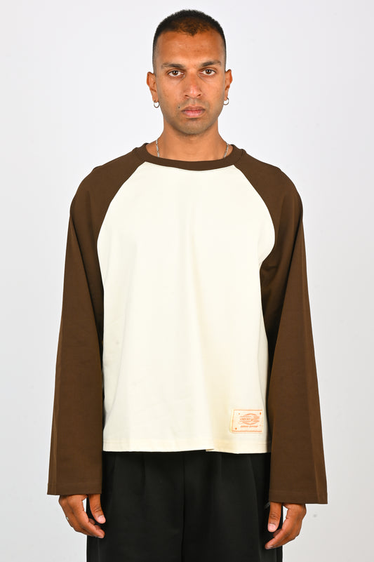 Checks 'Crew' Raglan Jersey in Cream/Brown