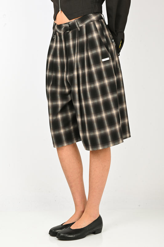 ESS·BEE Pinstripe Shorts in Hazy Plaid