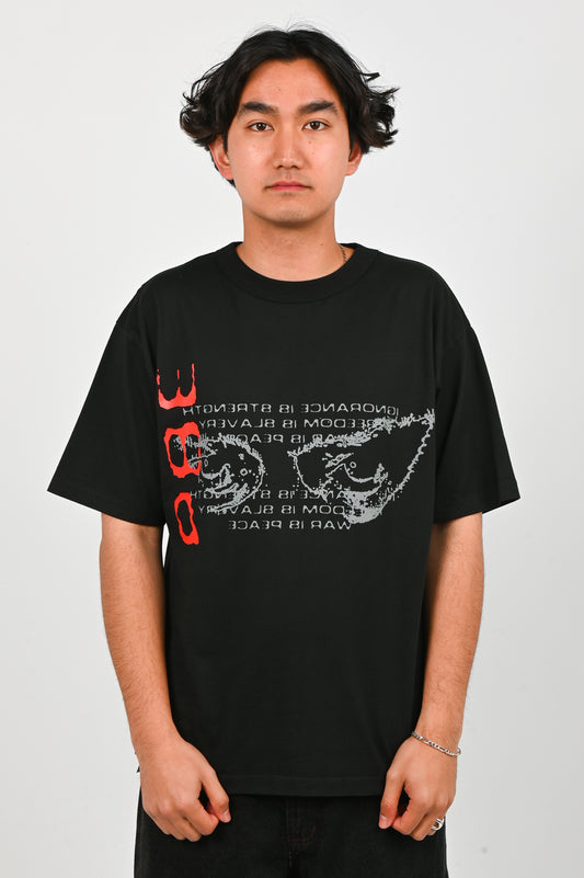 Pseushi 'Watcher' Tee in Black