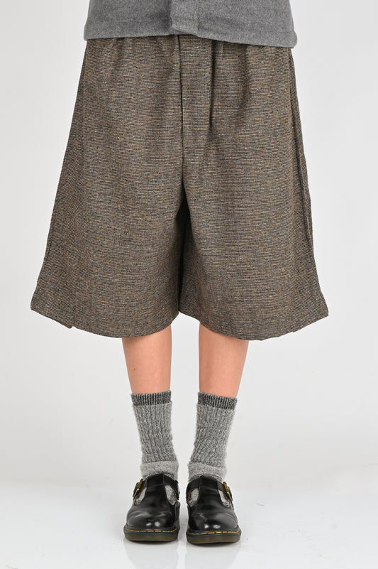 Sucker 'Bellow' Shorts in Olive