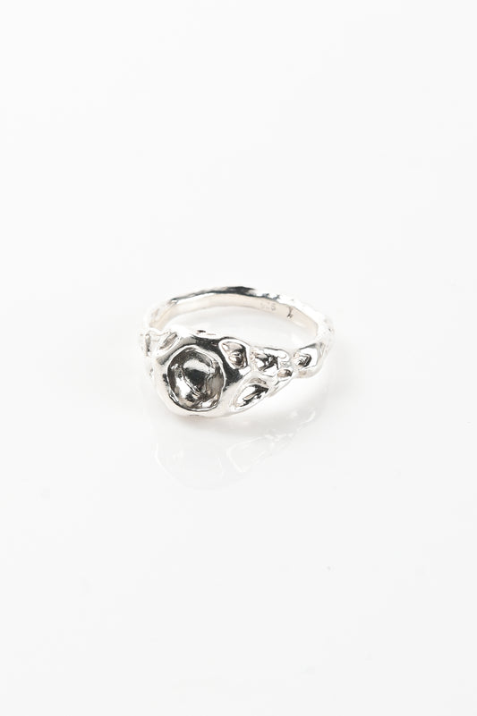 Studio Zali 'Crater' Ring