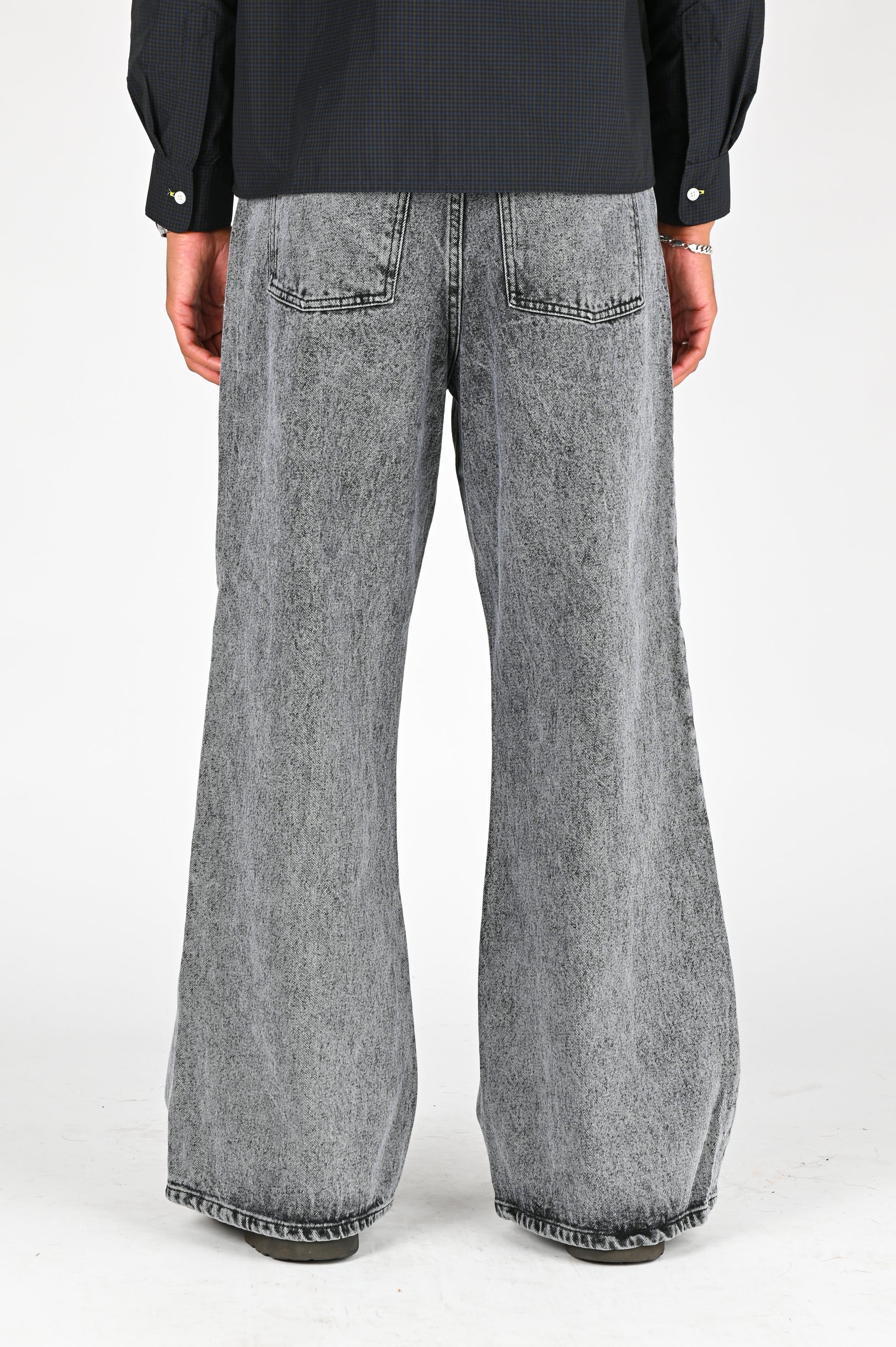 Pseushi Baggy Jeans in Acid Wash