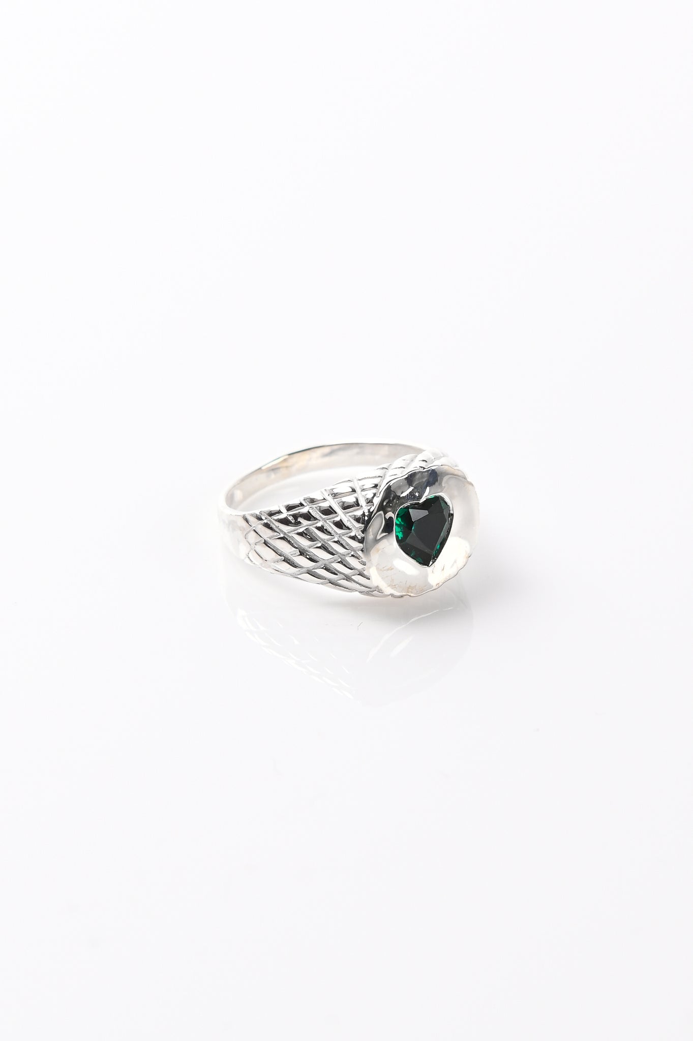 27mollys 'Heart' Ring With Emerald