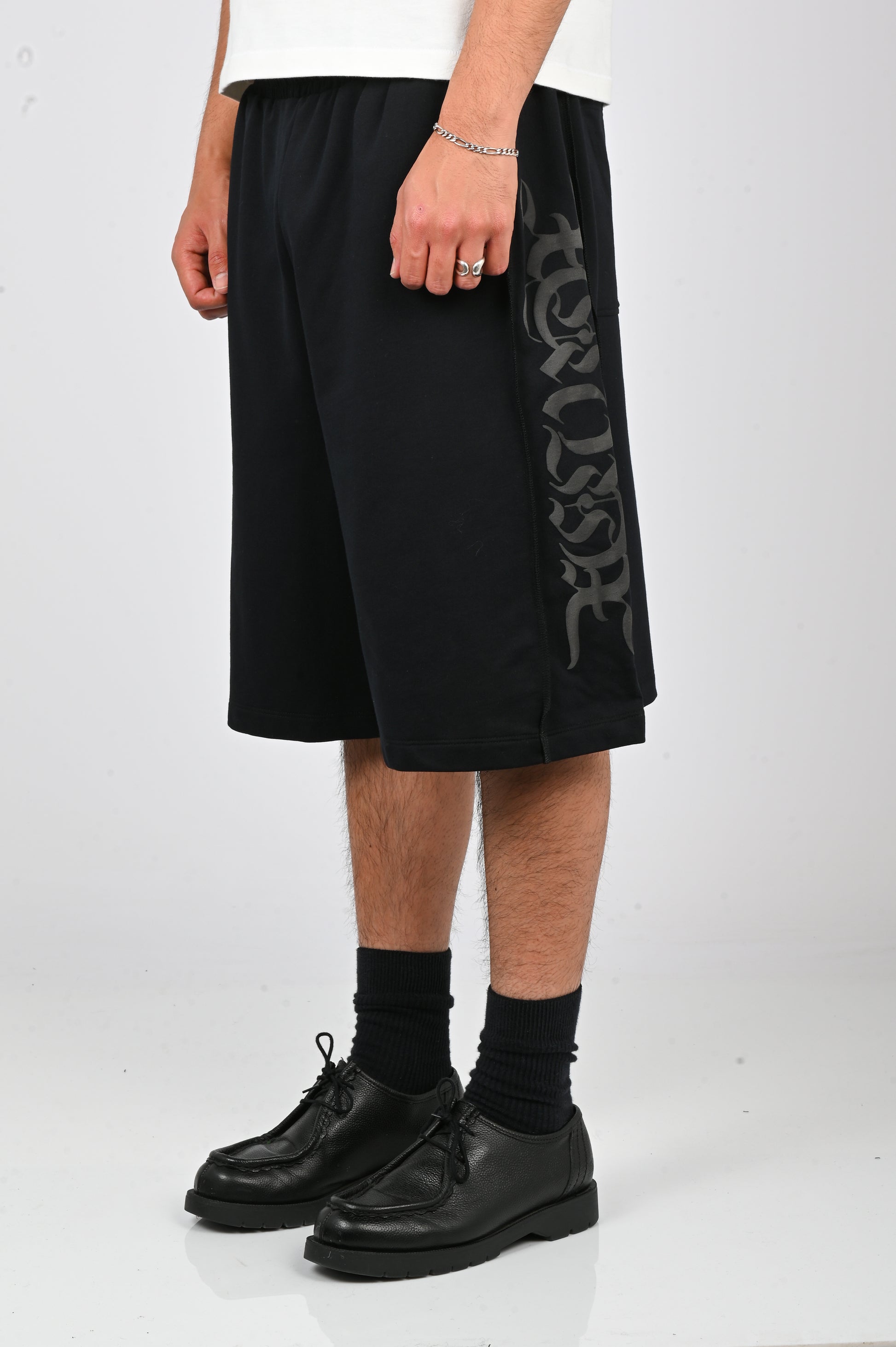 Posture Side Panel Short in Black