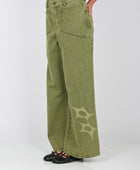 Arthur 'Slouchy' Spike Jeans in Swamp