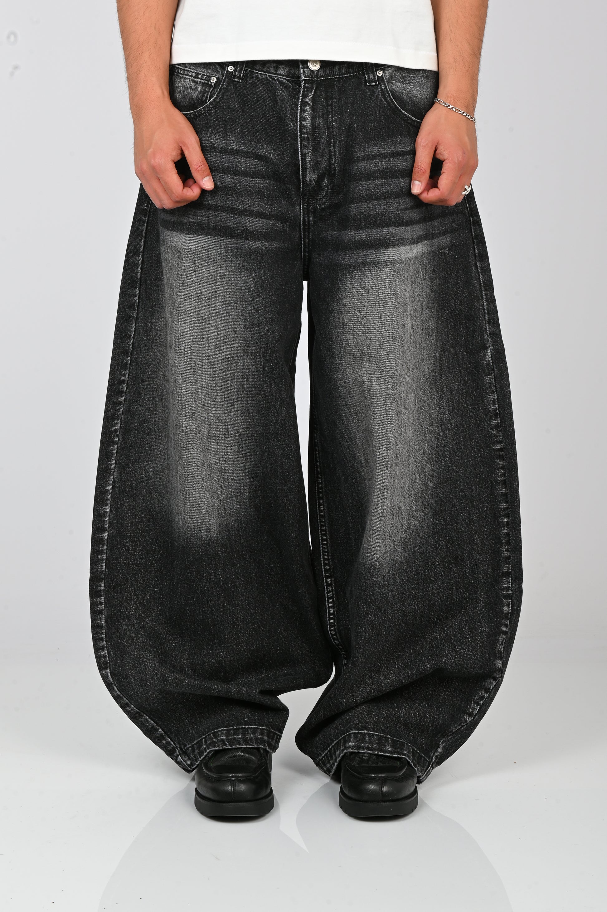 Checks 'Puddle' Jeans in Black Wash