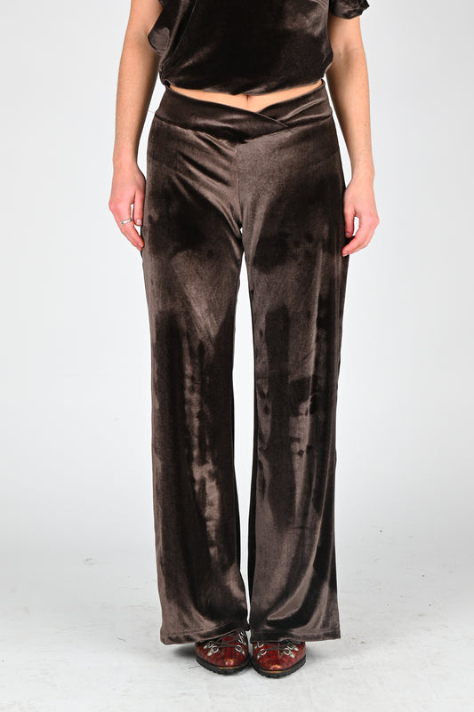 ANNIENOKA 'Contour Flare' Pants in Brown