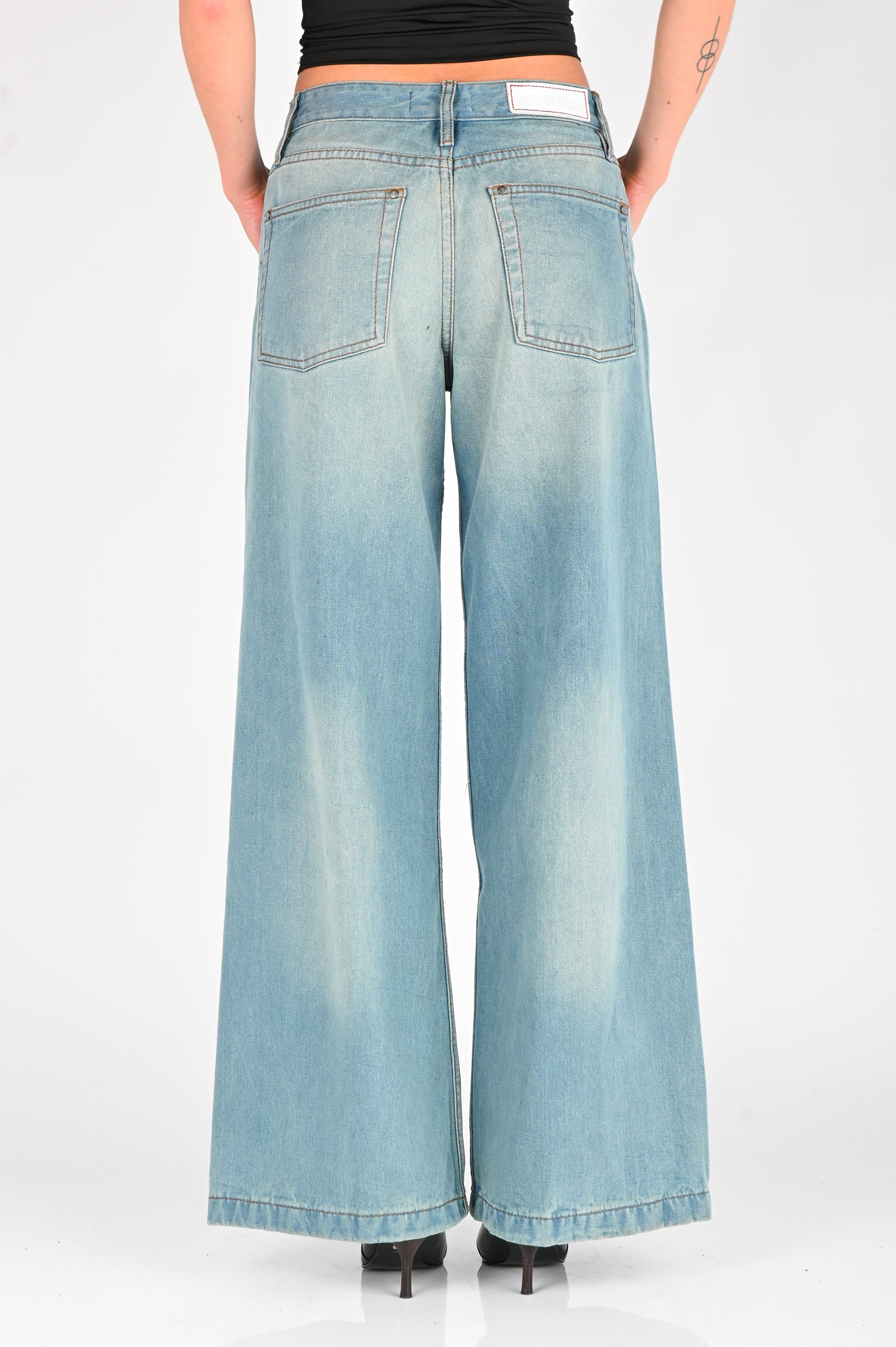 Arthur Straight Leg Jean in Vintage Blue