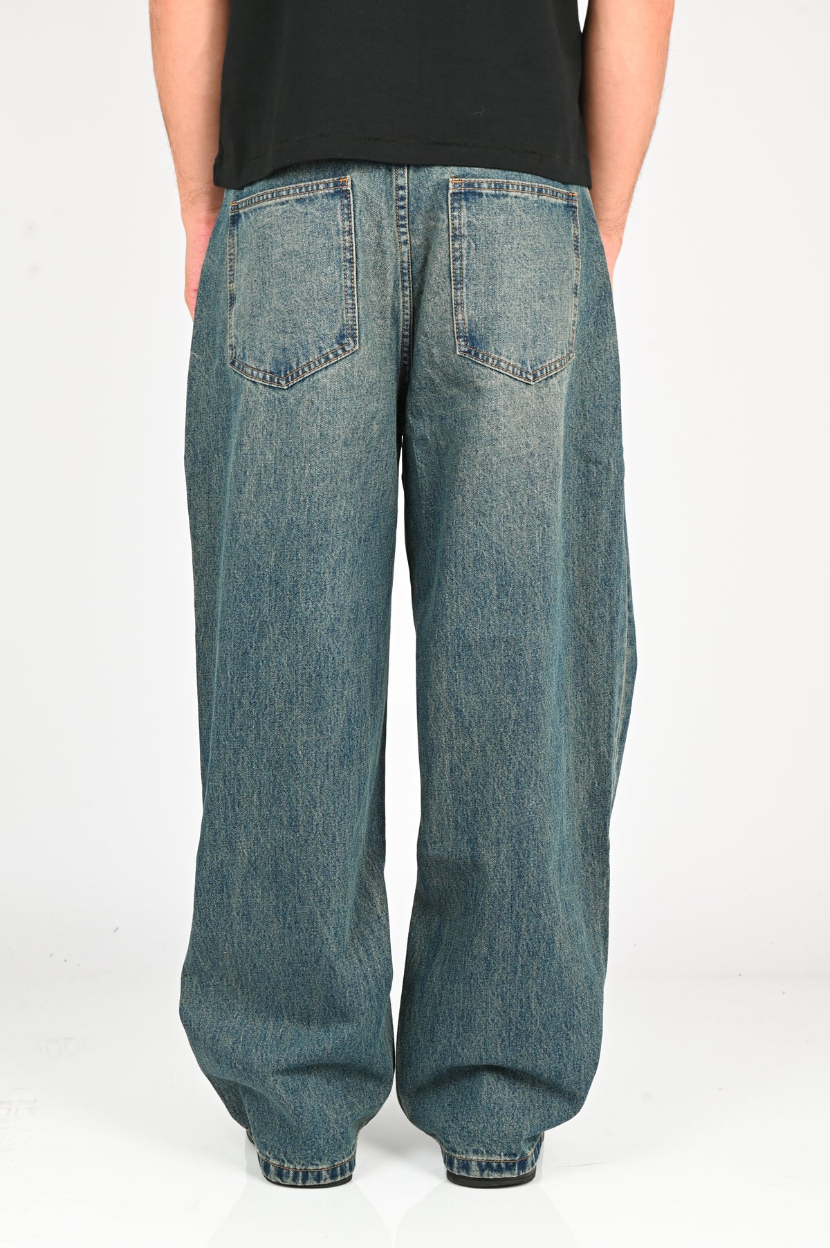 BeWider 'Super Loose' Jeans in Blue Star