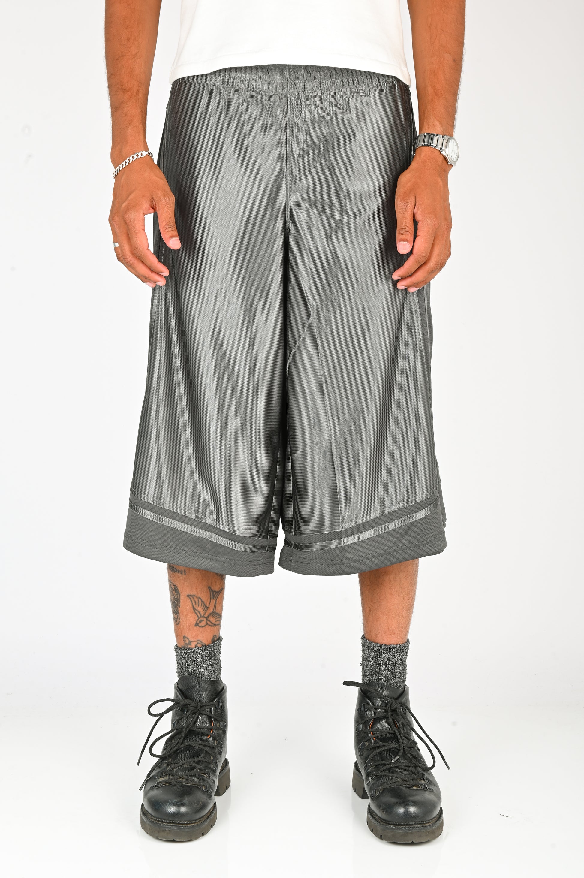 Checks 'Hooper' Shorts in Gunmetal