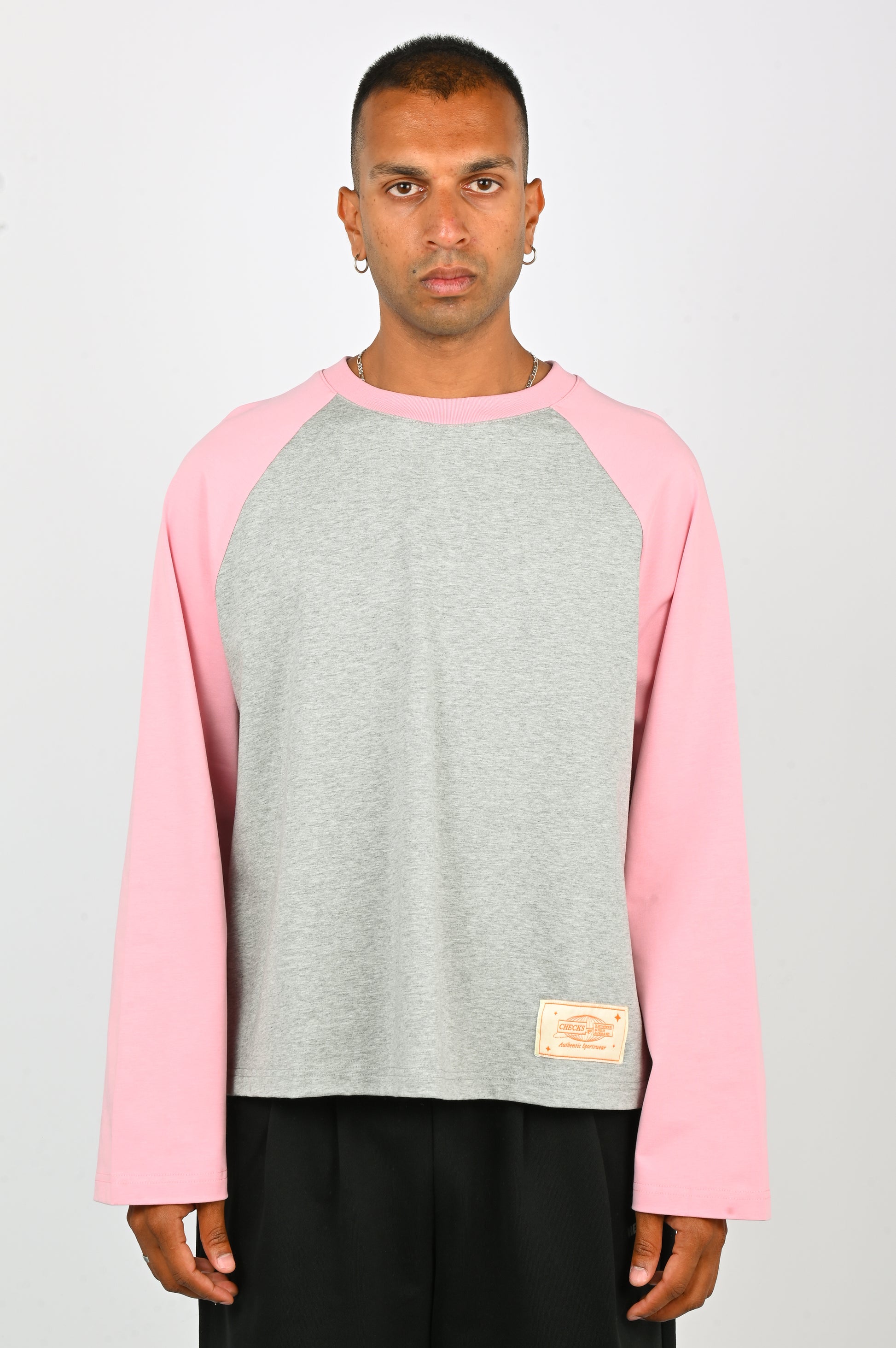 Checks 'Crew' Raglan Jersey in Grey/Pink