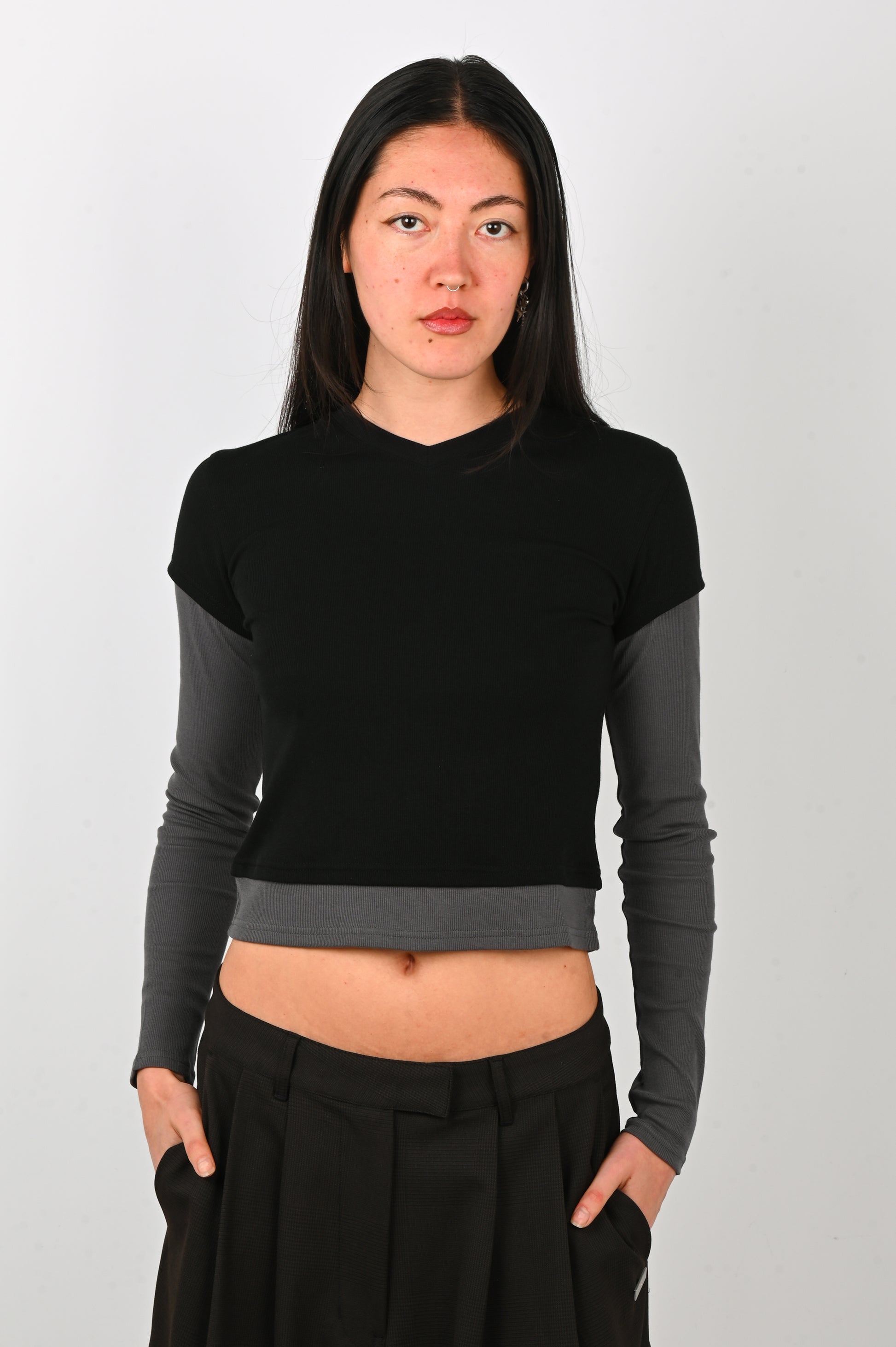 ESS·BEE 'Tea Break' Long Sleeve in Black/Charcoal