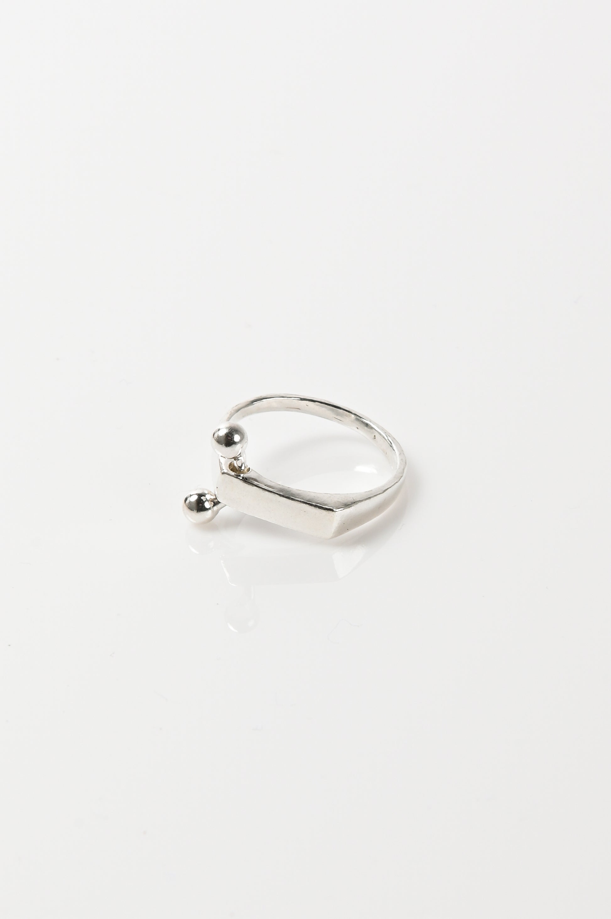 Kick In The Eye 'Zero' Ring With Curved Barbell