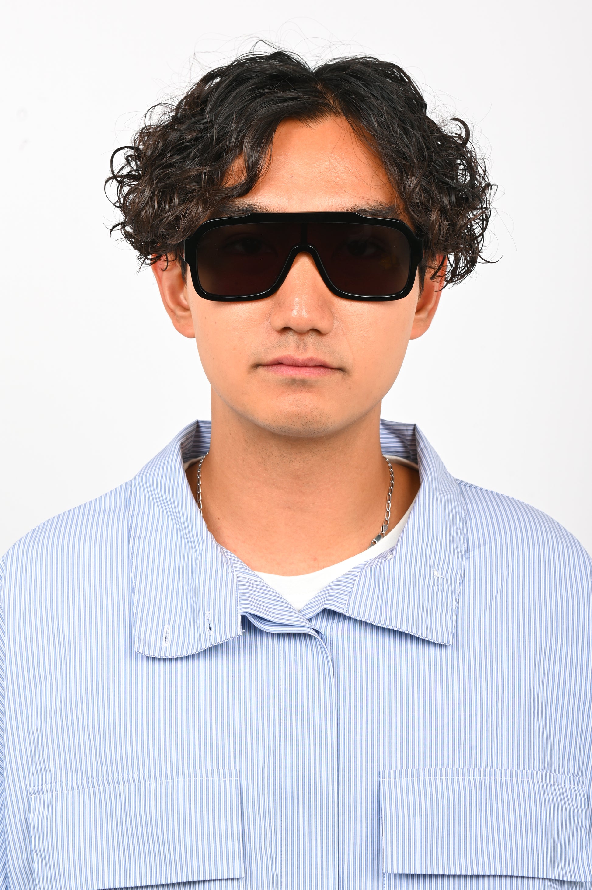 Monokel 'Aspen' Black Sunglasses with Green Solid Lens