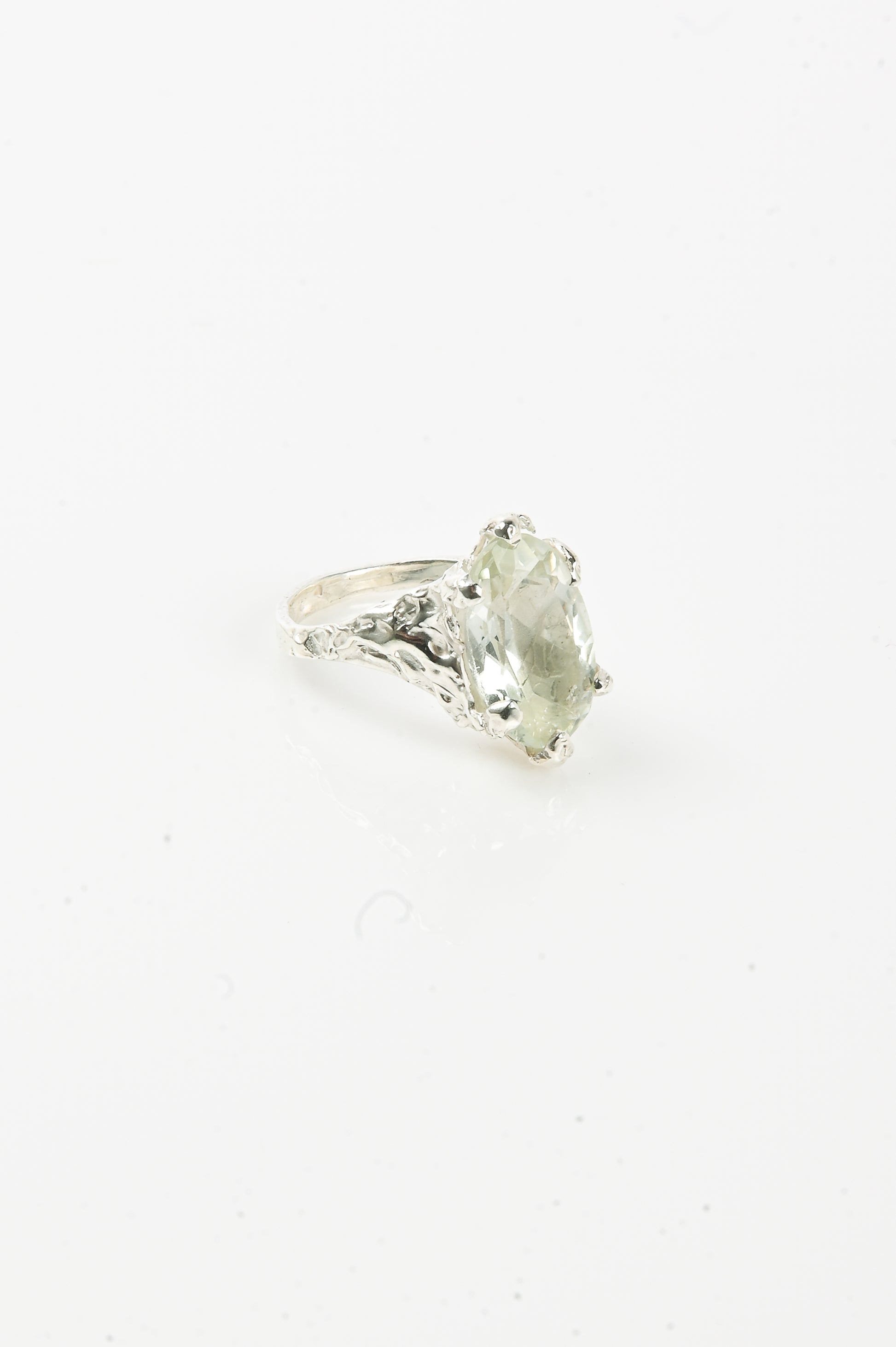 Nadia Ridiandries 'Arcadia' Ring With Green Amethyst