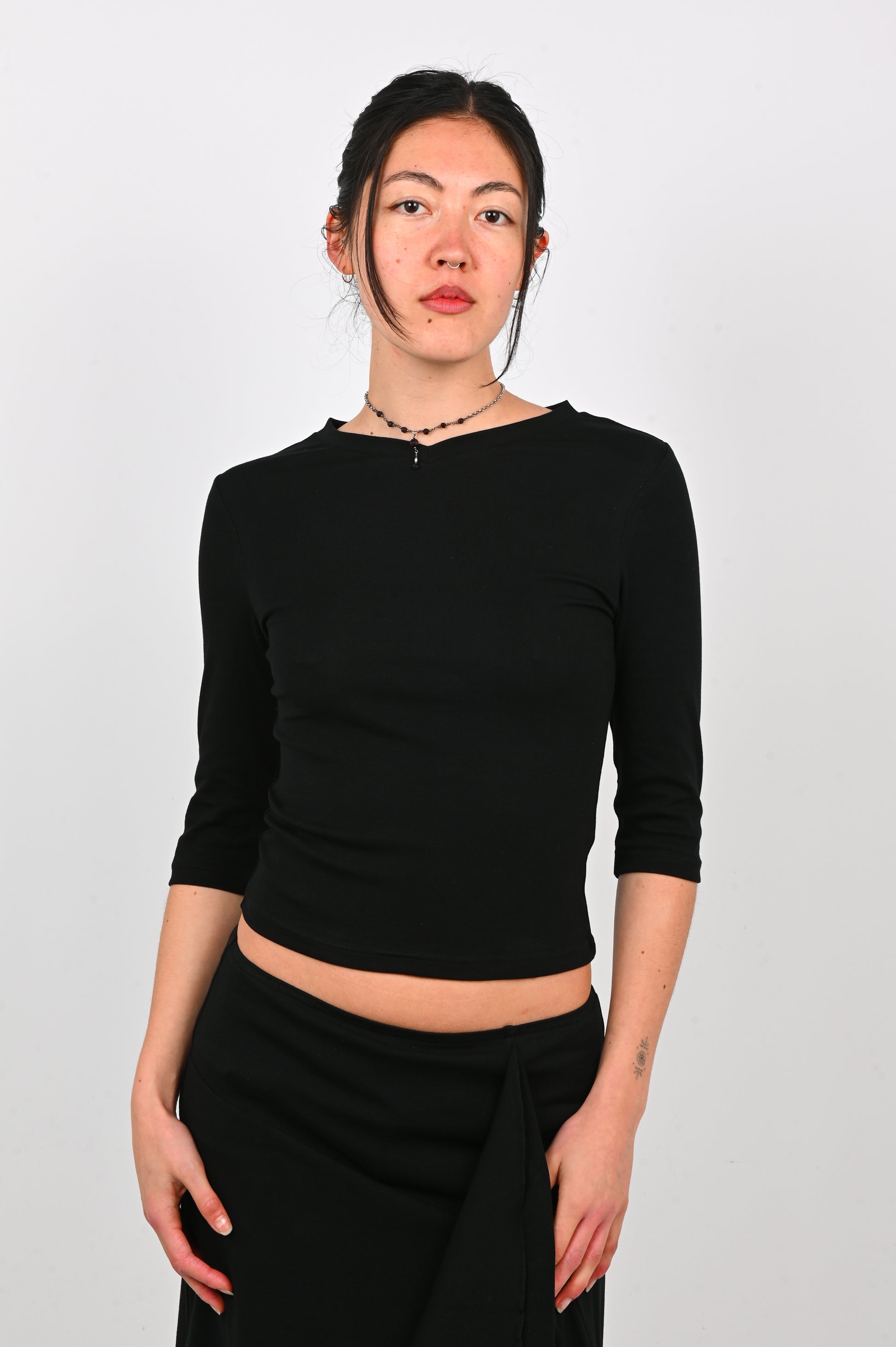 Olga Joan Baby V-Neck Top in Nera