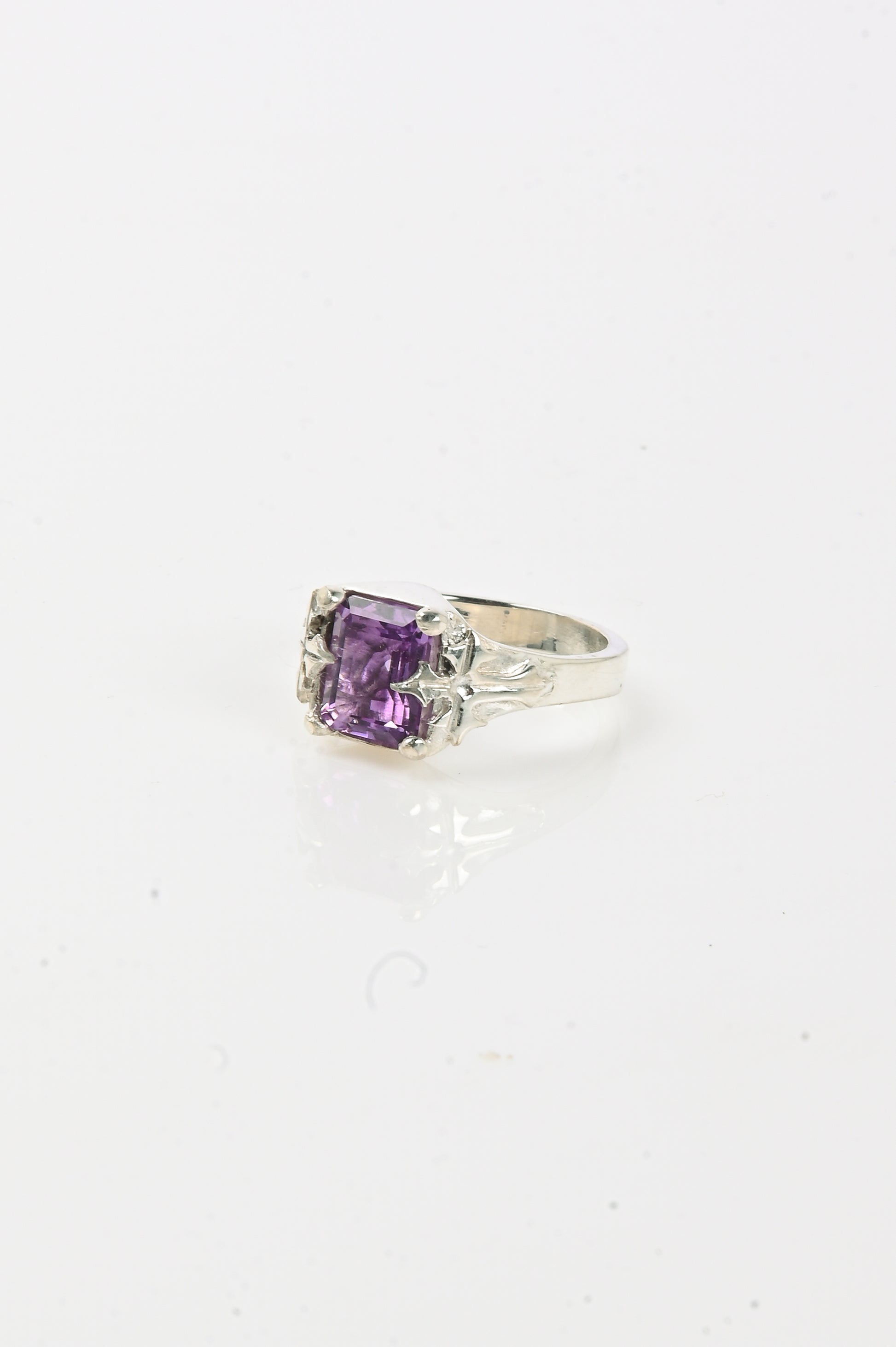 Oliver Thomas 'Hallowed' Ring in Amethyst