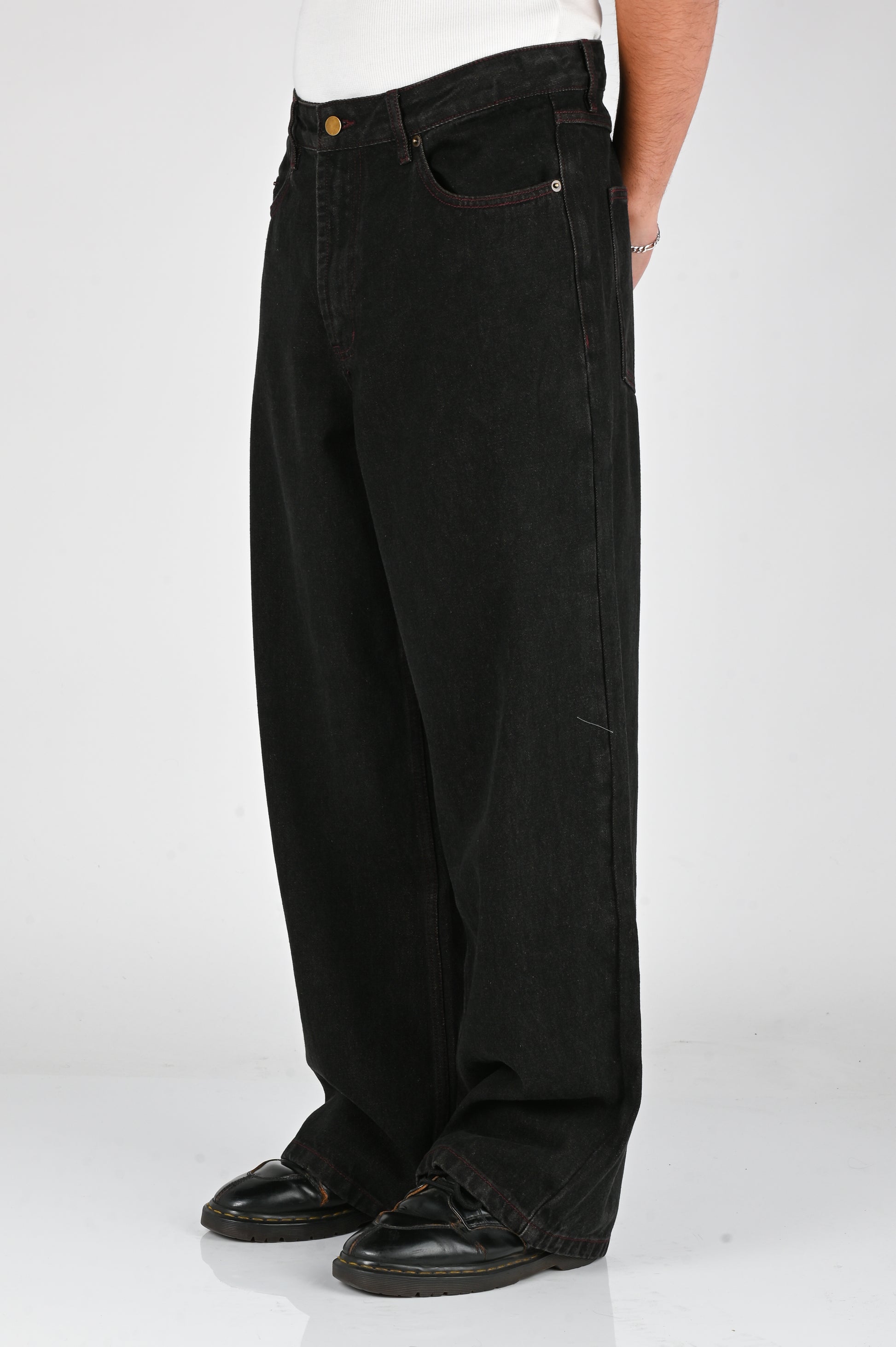 Pseushi Loose Jeans in Mud Wash