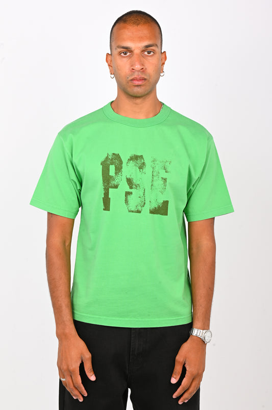 Pseushi 'Boot' Tee in Green