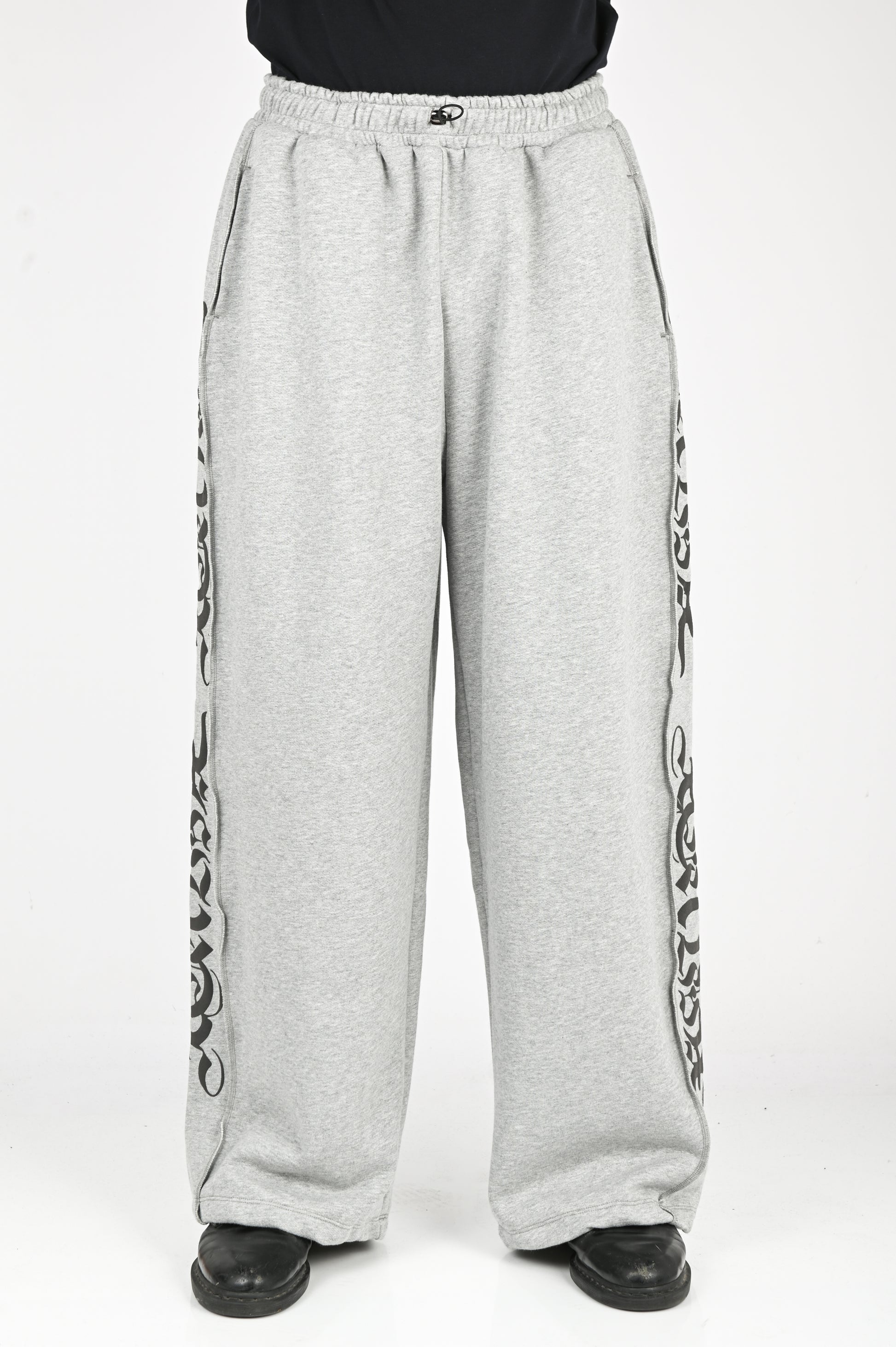 Posture Panel Pant in Black on Grey