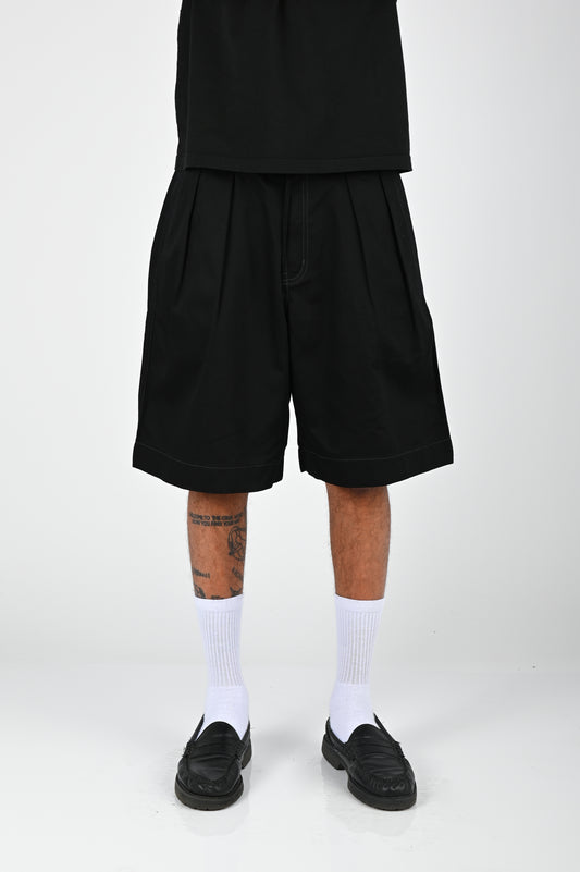 Pseushi Pleated Shorts in Black