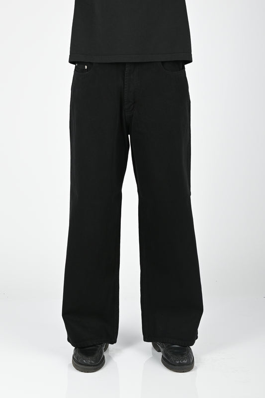 Pseushi Loose Jeans in Rinsed Black