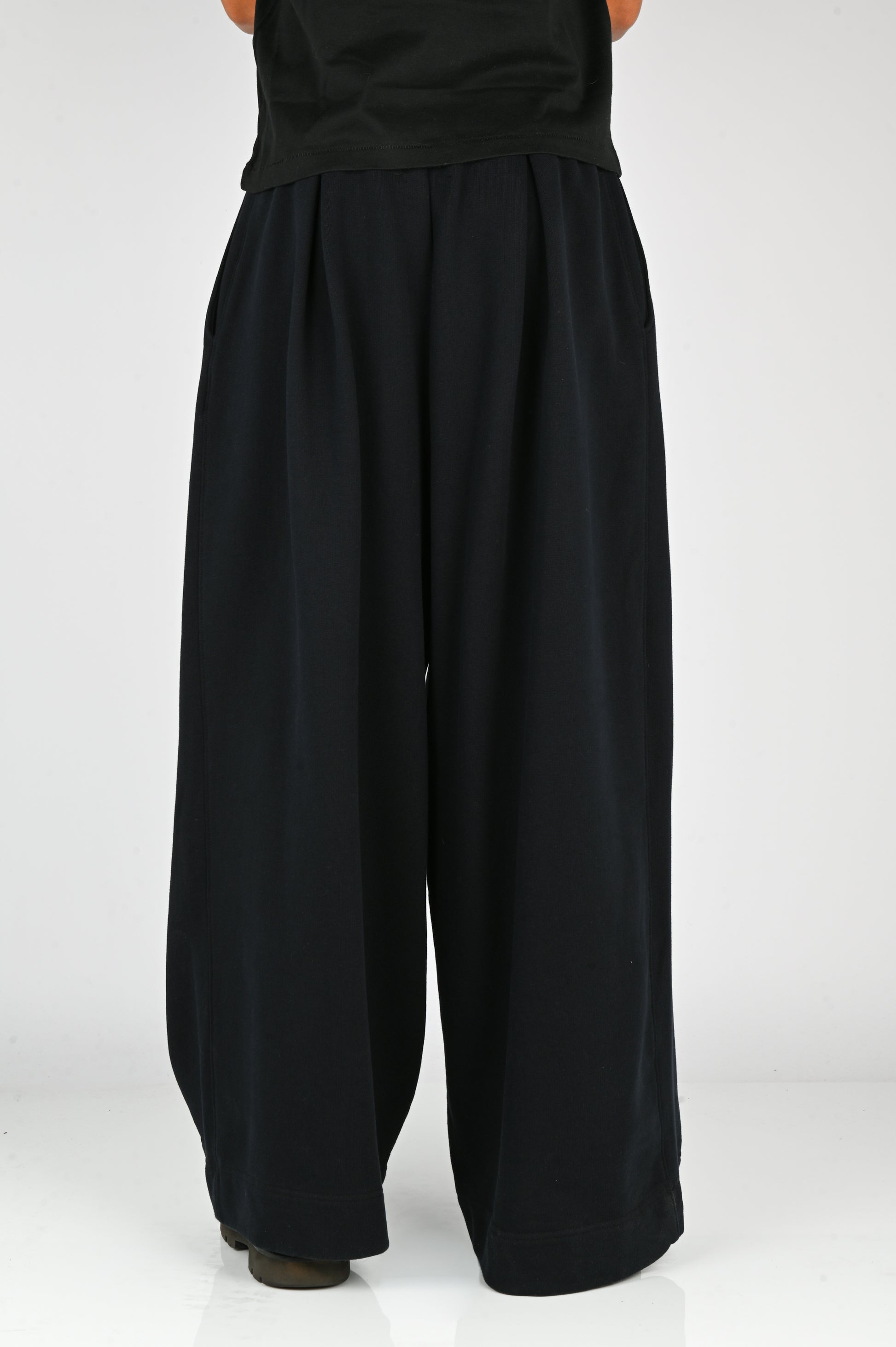 Sacred Archive 'Hans' Pant