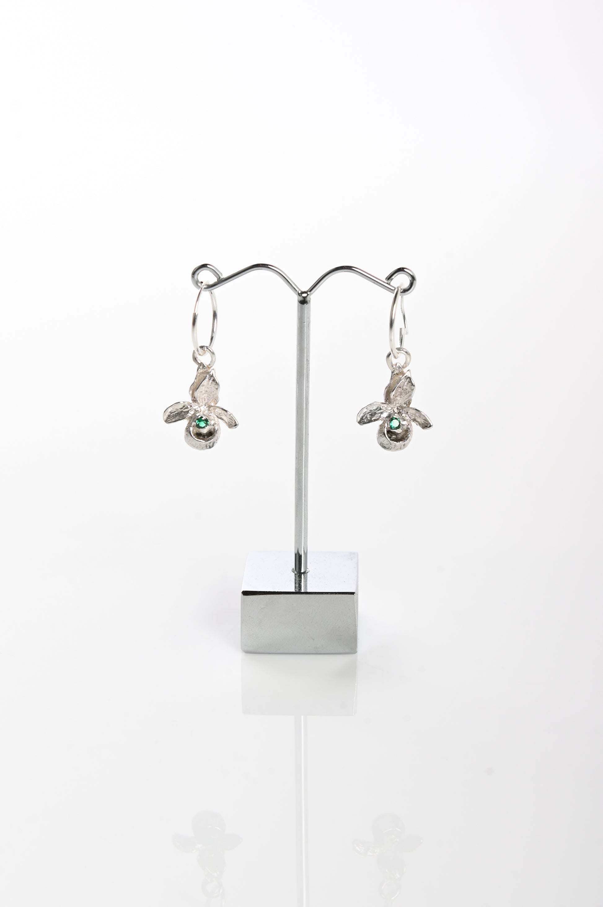 Sacreflux Orchid Hoops with Emeralds