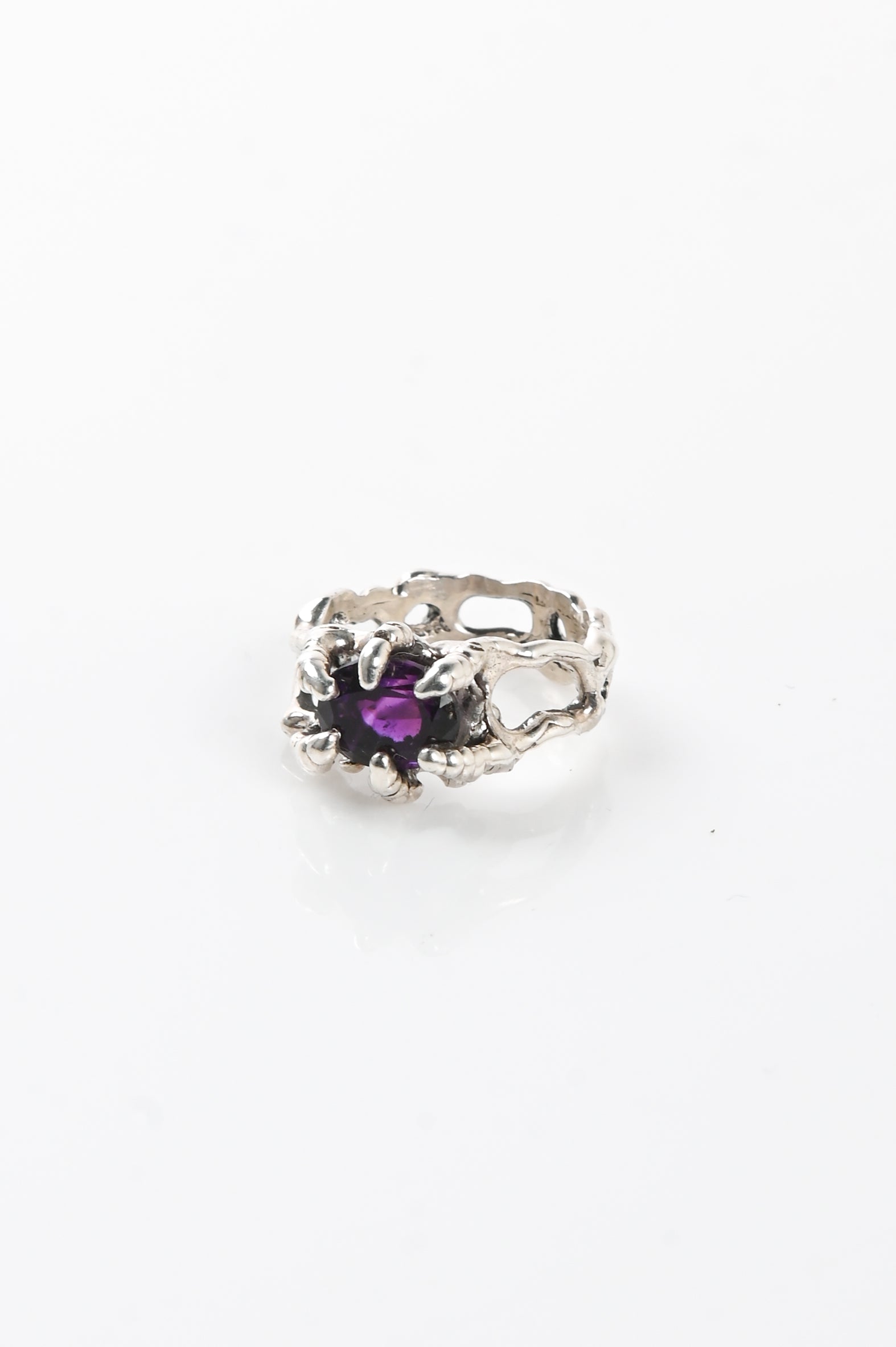Sacreflux Hold Ring
