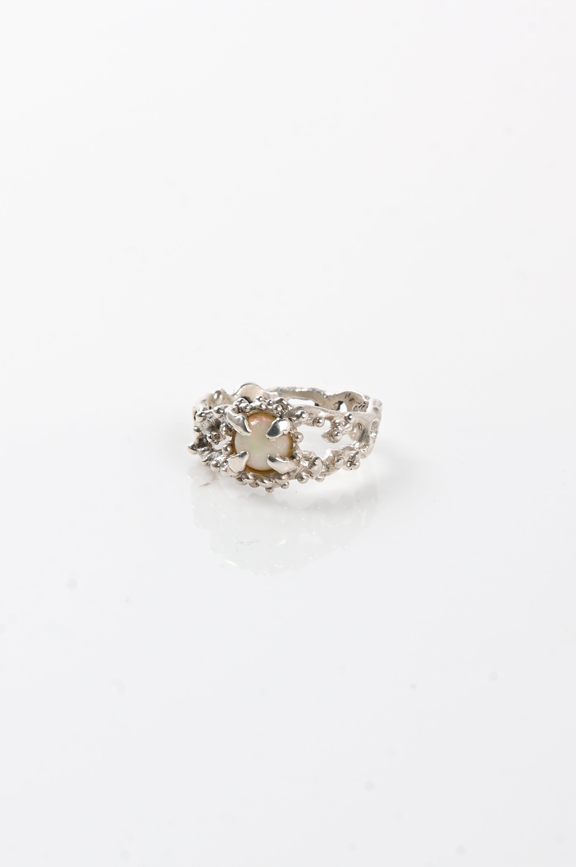 Sacreflux Cradle Ring