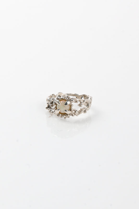 Sacreflux Cradle Ring