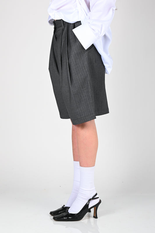 ESS·BEE Pinstripe Suit Short in Grey