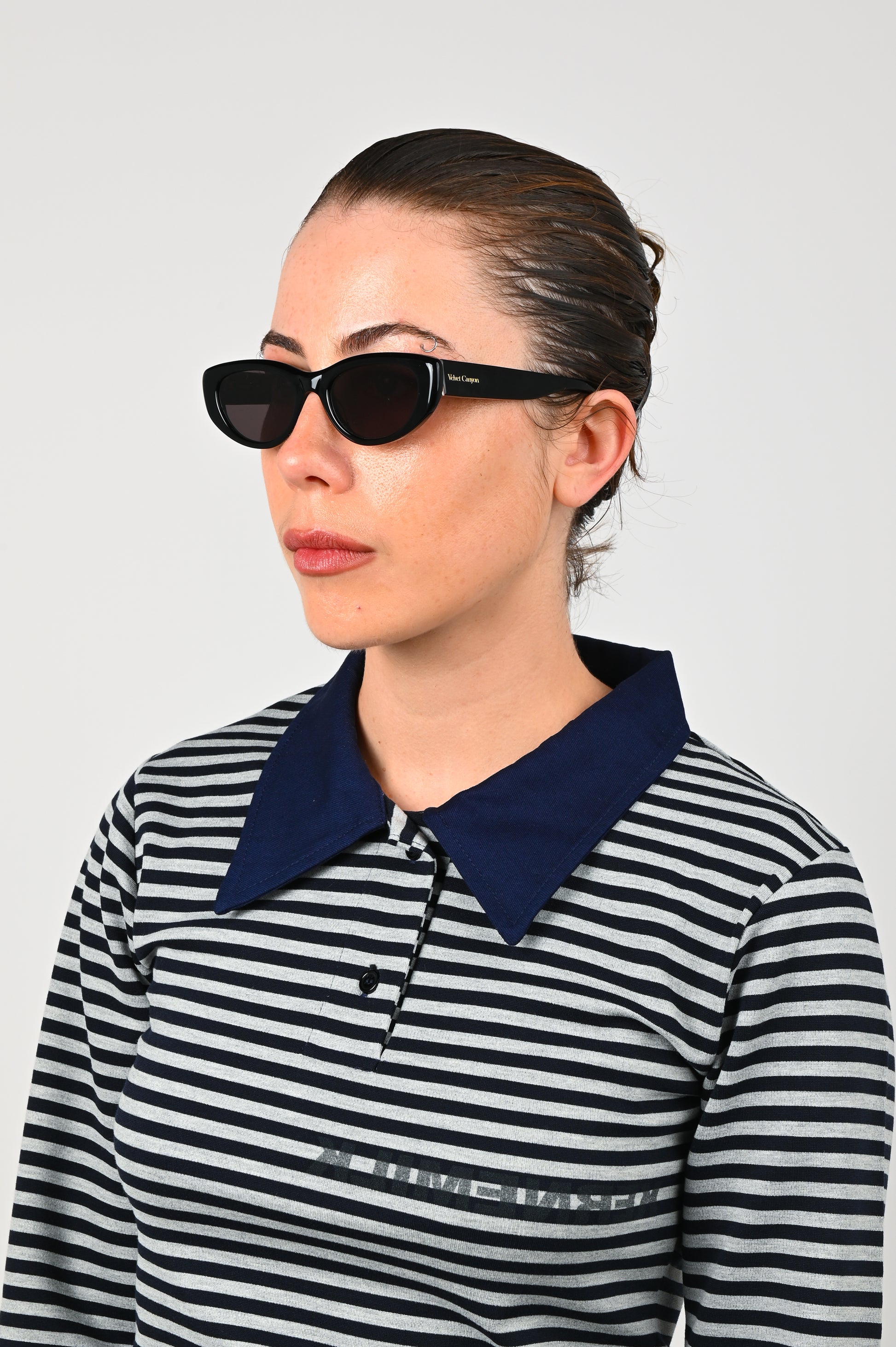 Velvet Canyon 'Mirage' Sunglasses in Black