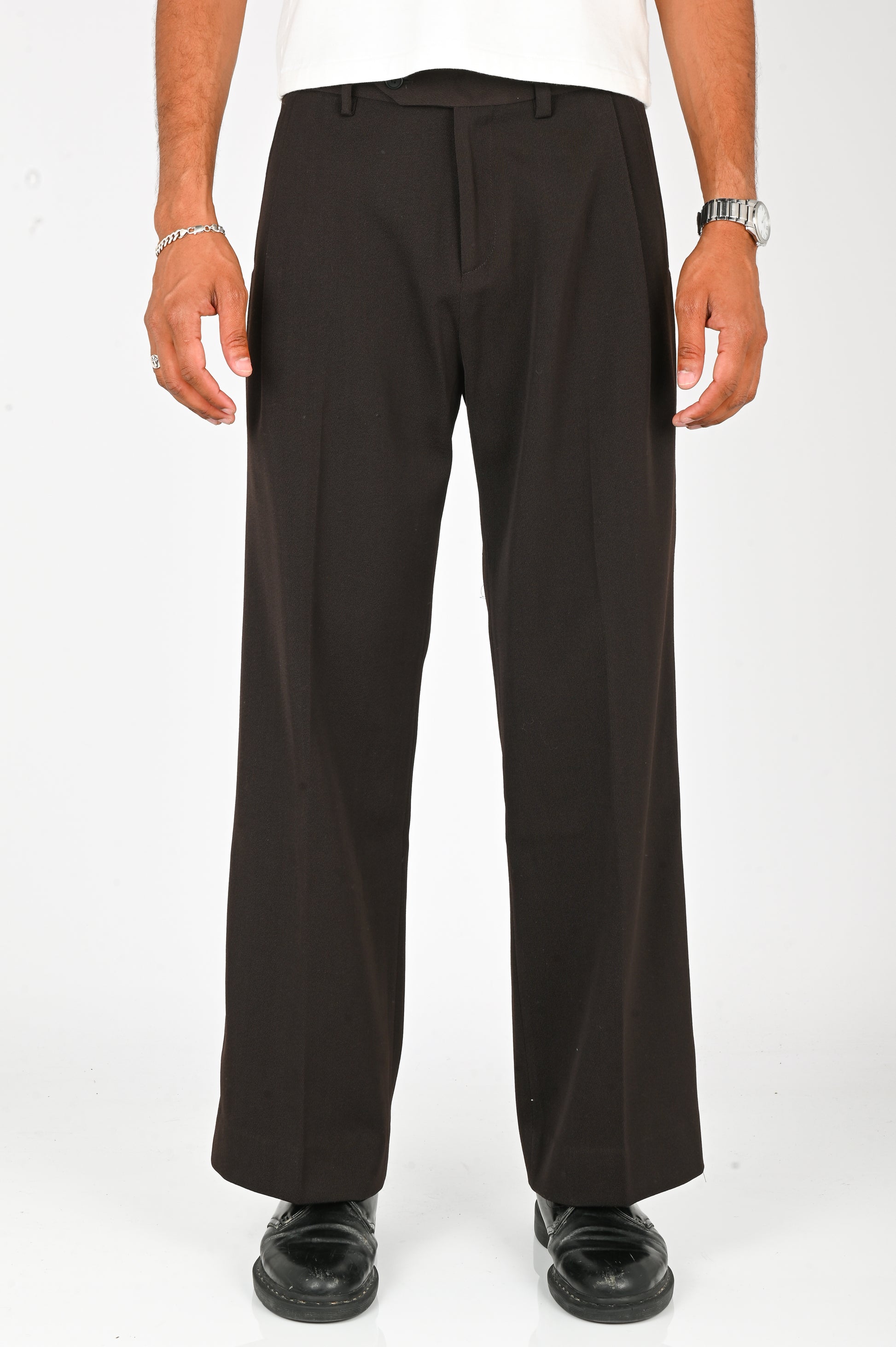 Wynn Hamlyn Pleated Trouser in Dark Brown