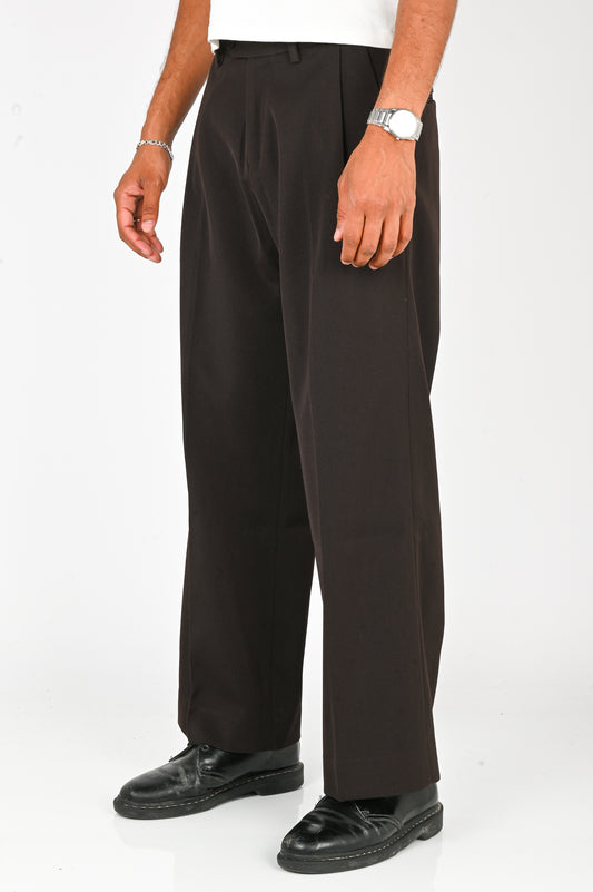 Wynn Hamlyn Pleated Trouser in Dark Brown