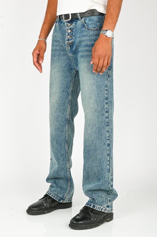 Wynn Hamlyn Button Fly Classic Jeans in Mid Dirty Wash (Mens)