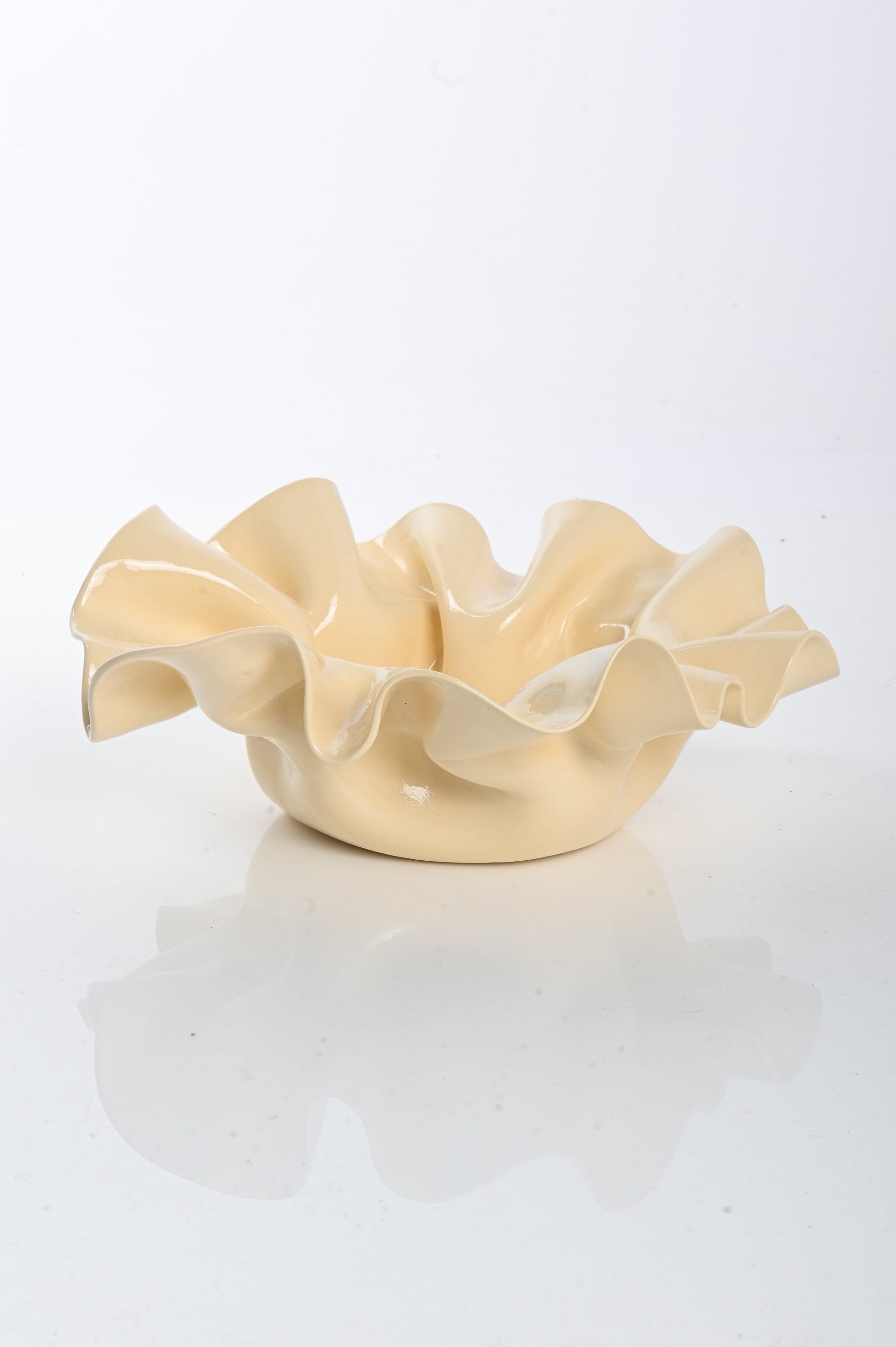 Jess Sellinger 'Wave Bowl' In Cream