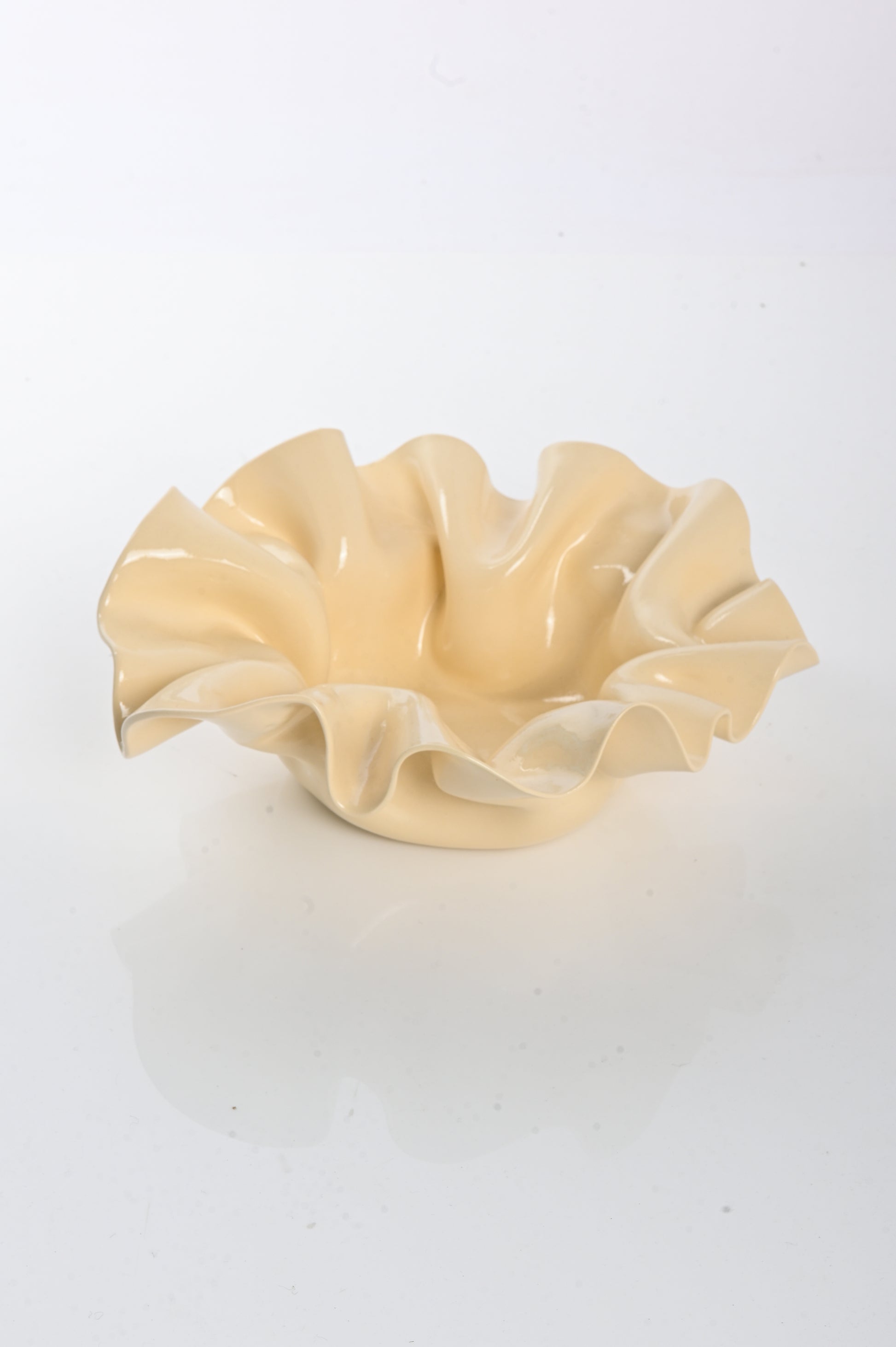 Jess Sellinger 'Wave Bowl' In Cream