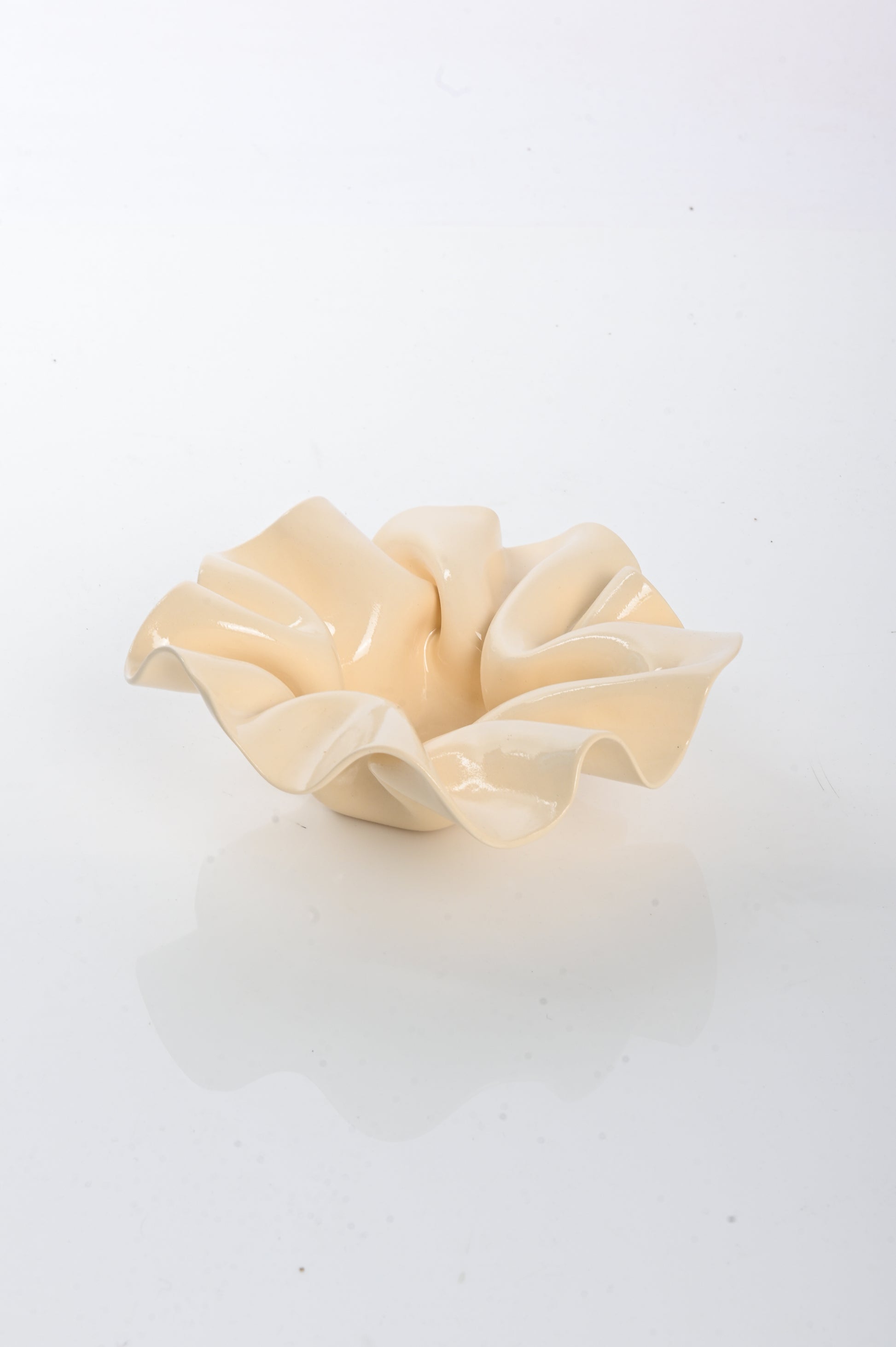 Jess Sellinger 'Wave Tray' In Cream