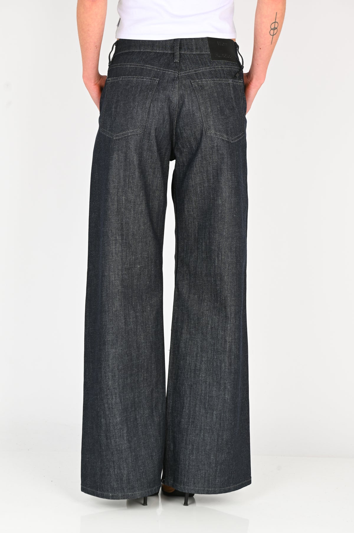 Won Hundred 'Kila' Jeans