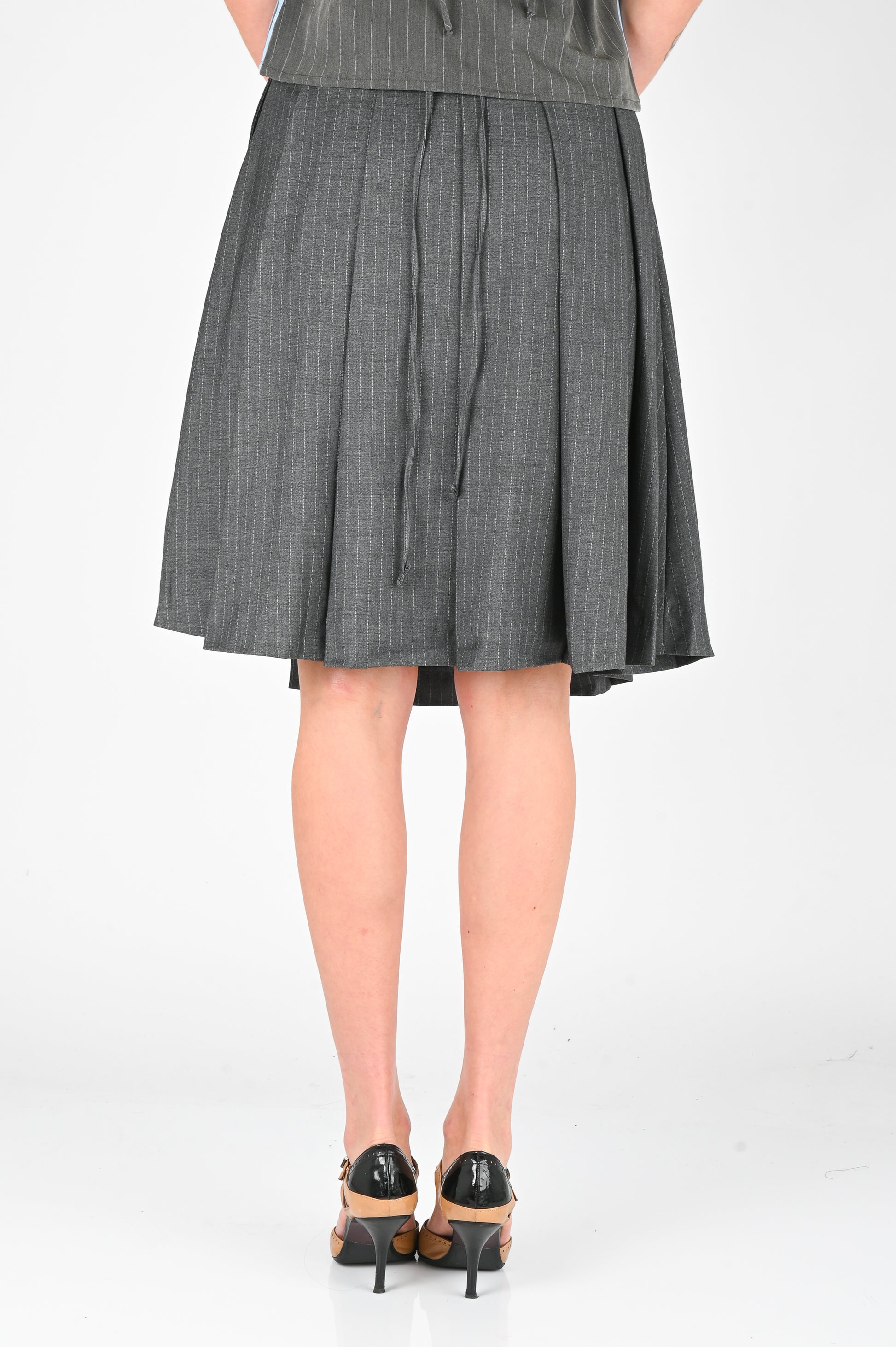 ESS·BEE Pleated Skirt in Grey