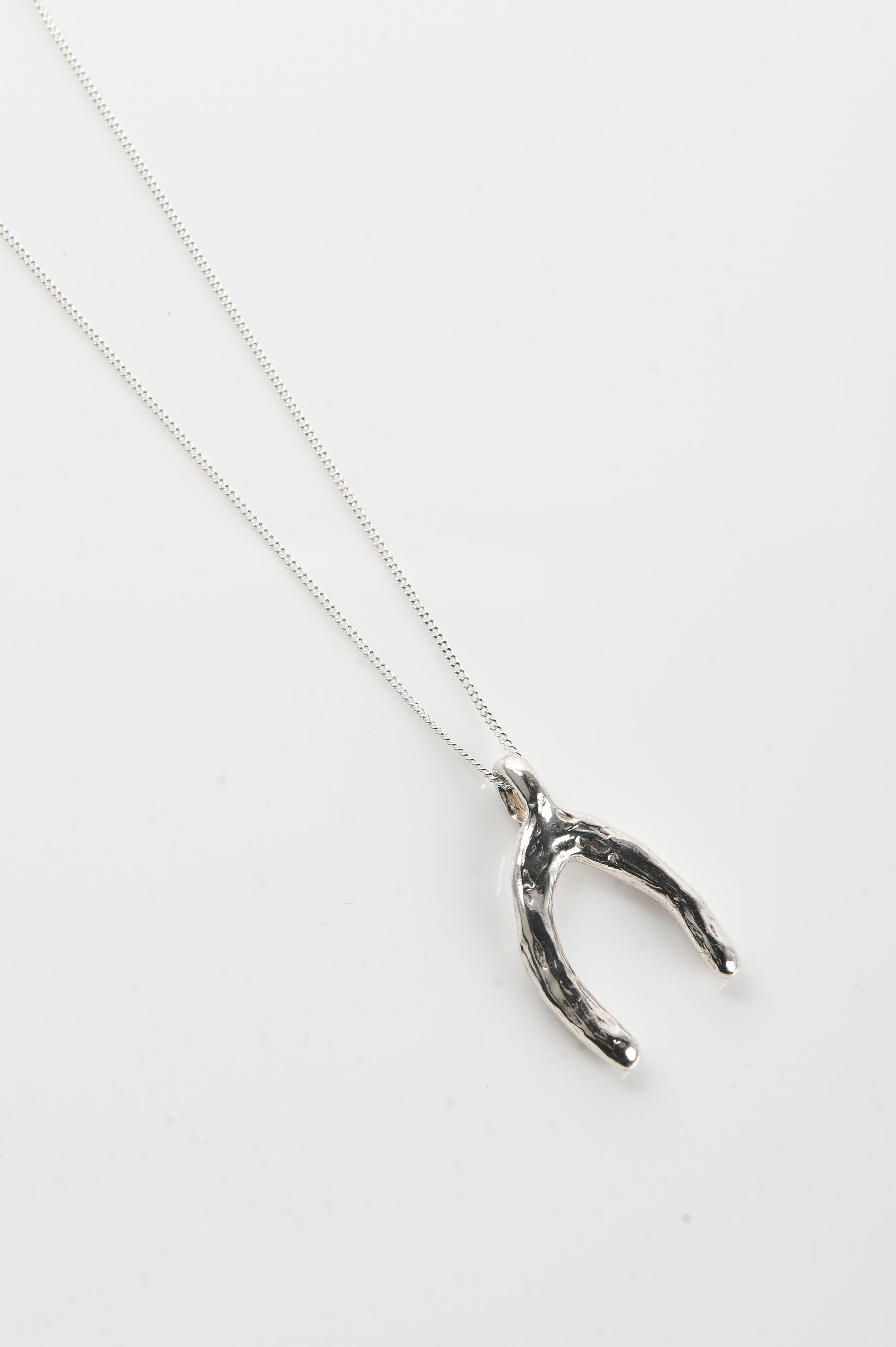 Studio Zali 'Wish Bone' Pendant