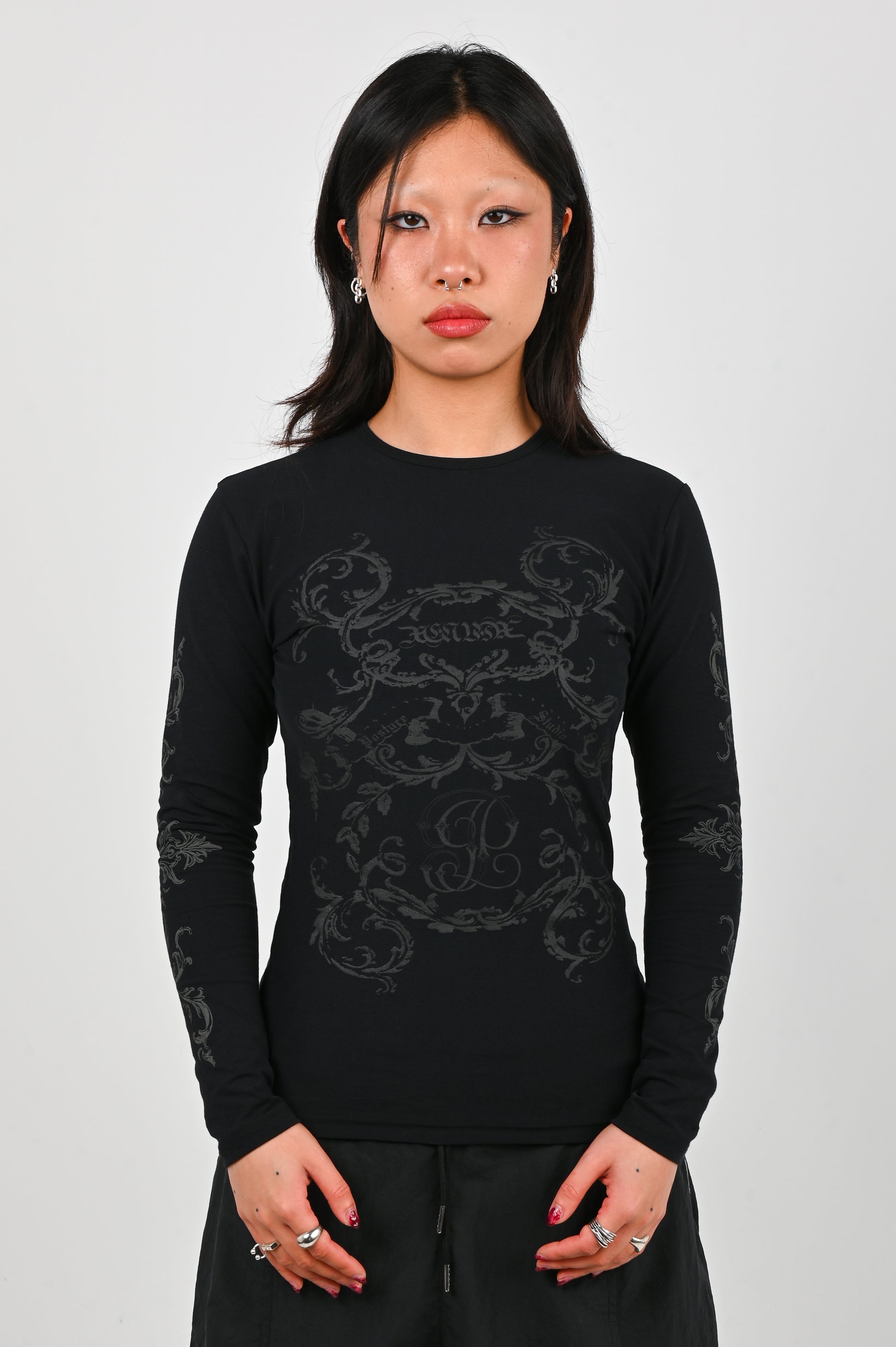 Posture 'Baroque' Compression Long Sleeve in Black