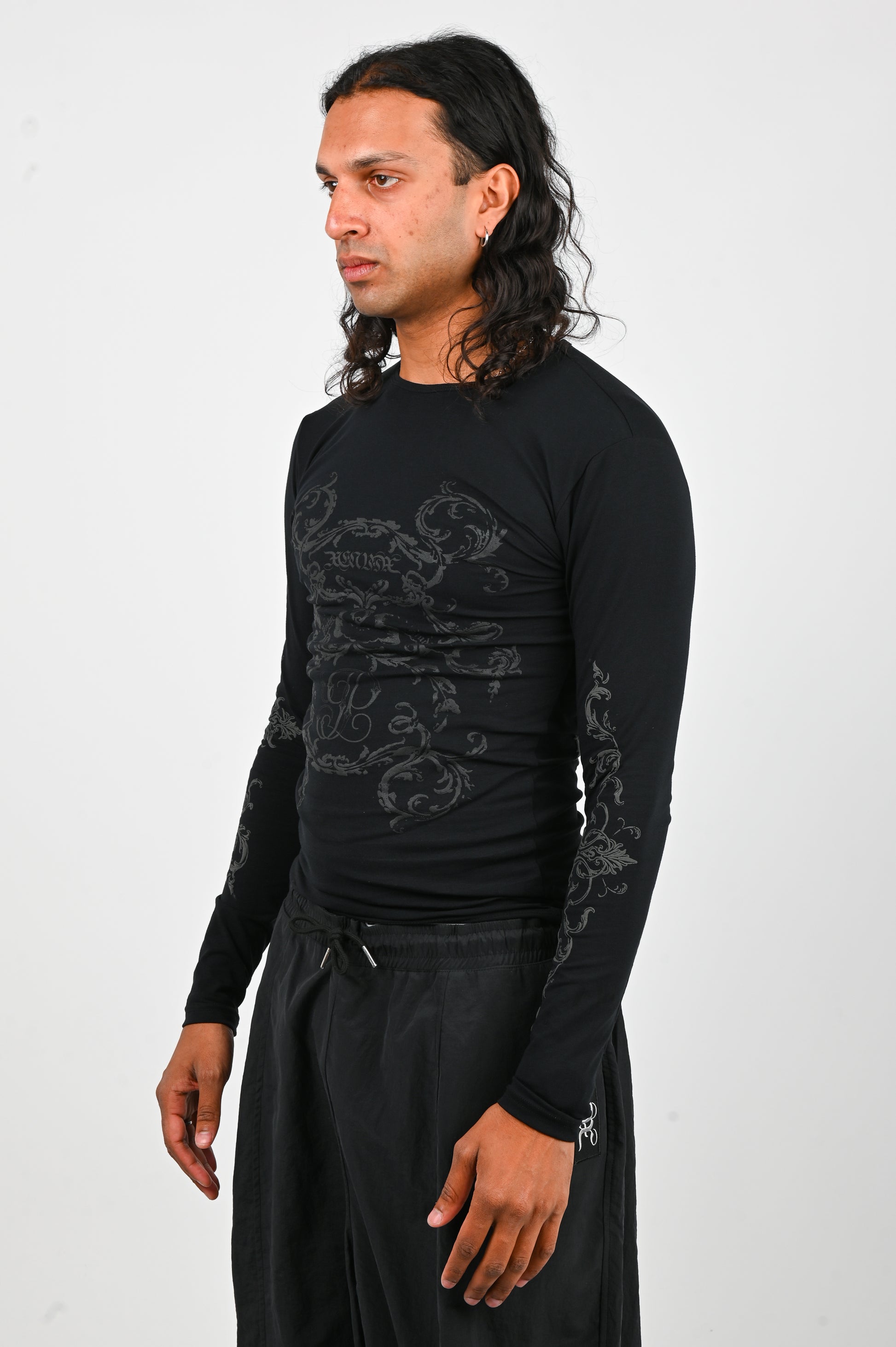 Posture 'Baroque' Compression Long Sleeve in Black