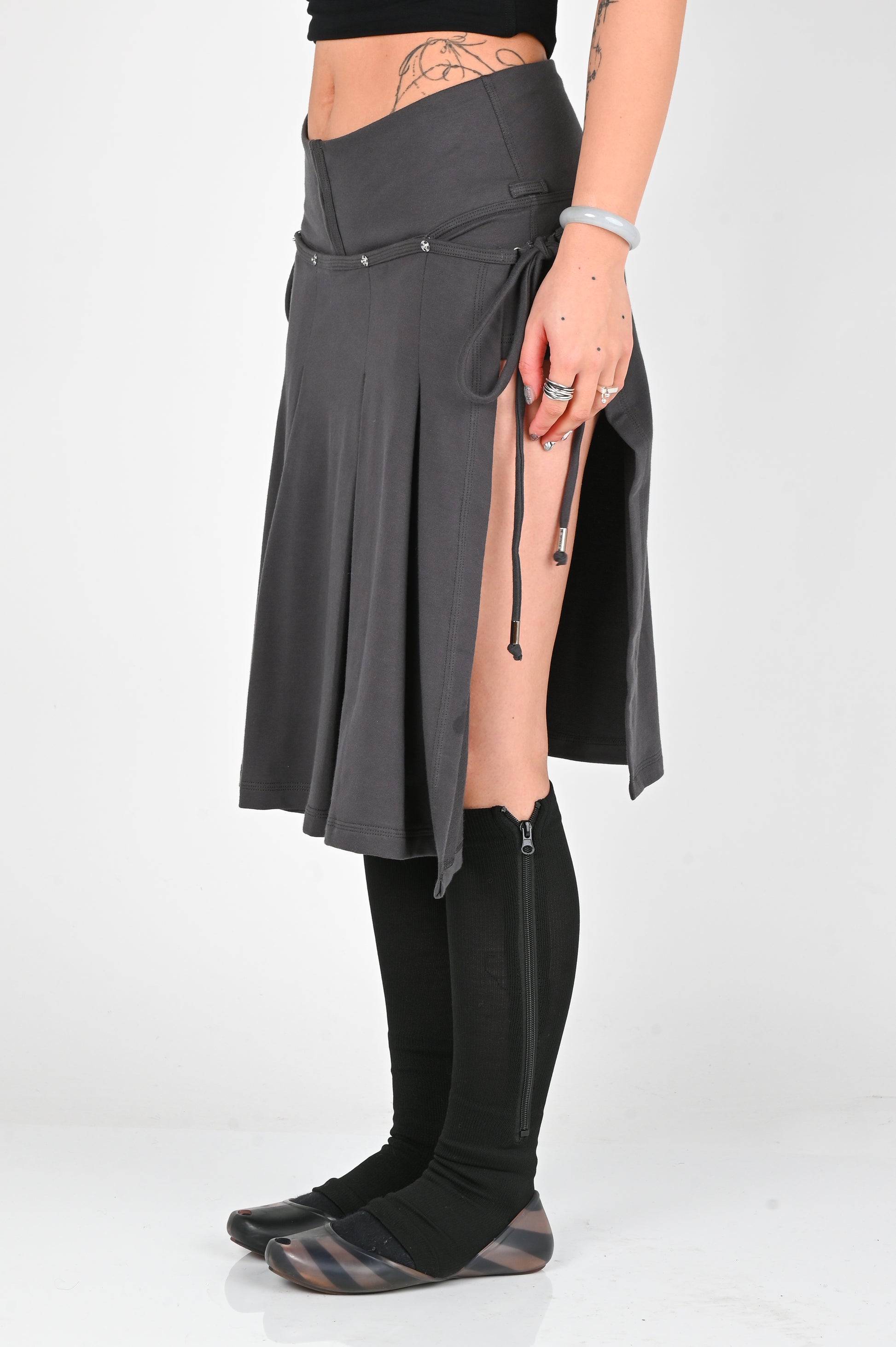 Toilè 'Layer' Micro Short in Charcoal