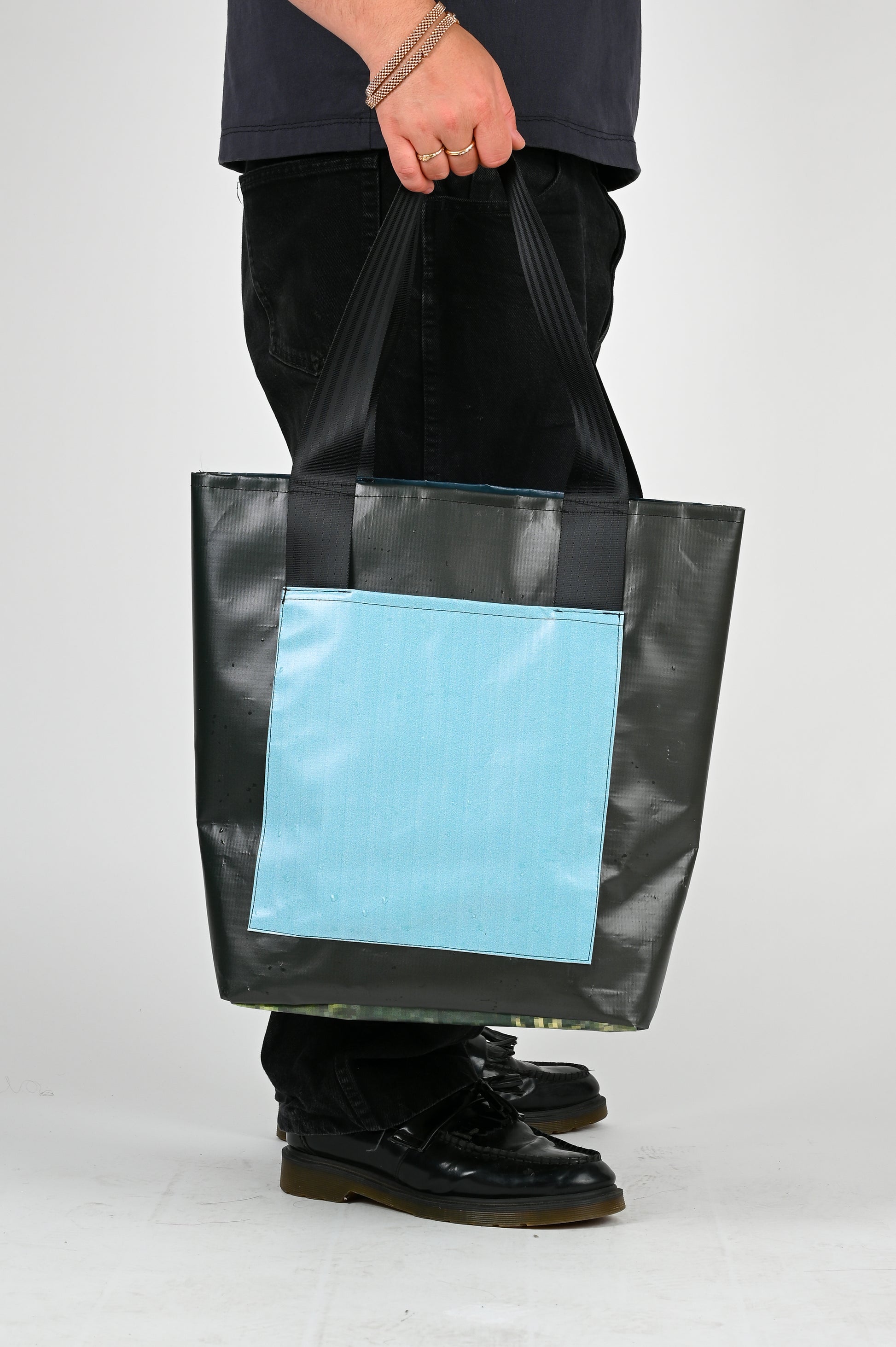 Bugskin 'Locust' Bag 011